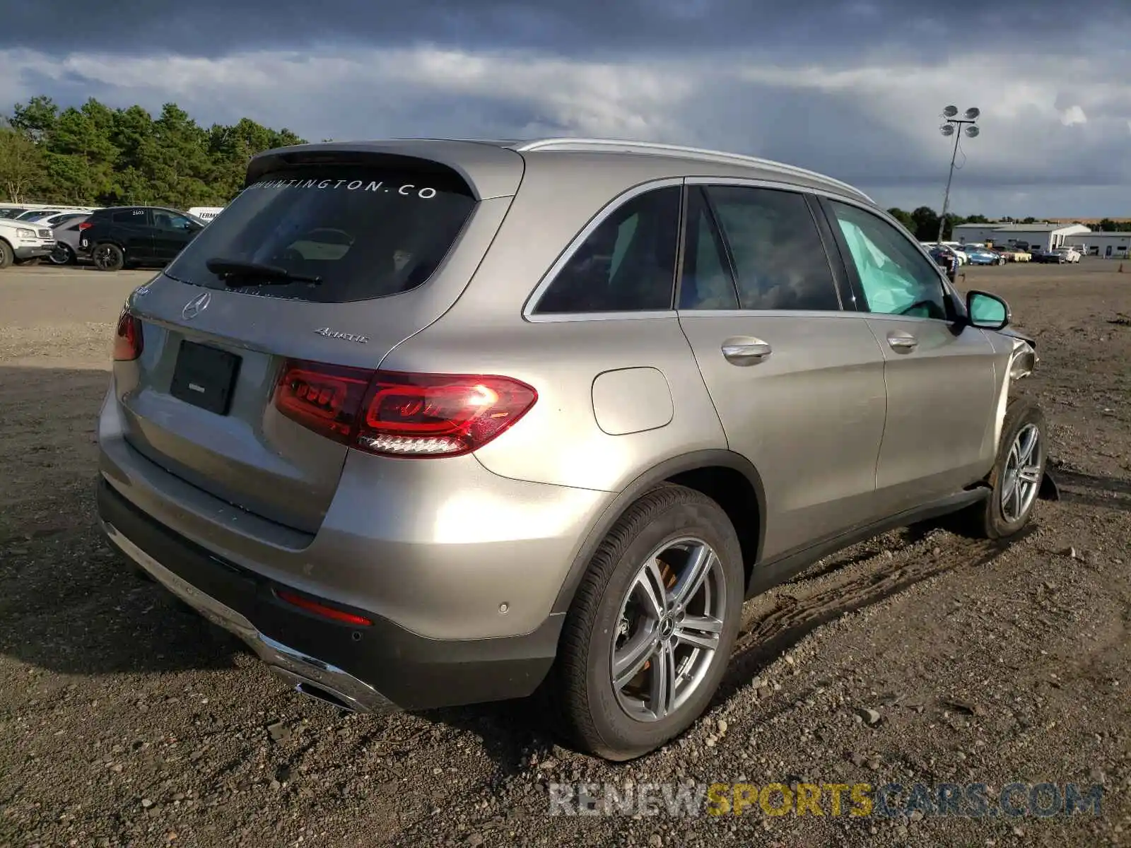 4 Photograph of a damaged car W1N0G8EBXMF890054 MERCEDES-BENZ GLC-CLASS 2021