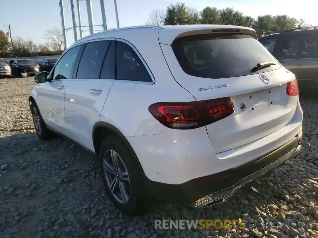 3 Photograph of a damaged car W1N0G8EBXMF902123 MERCEDES-BENZ GLC-CLASS 2021