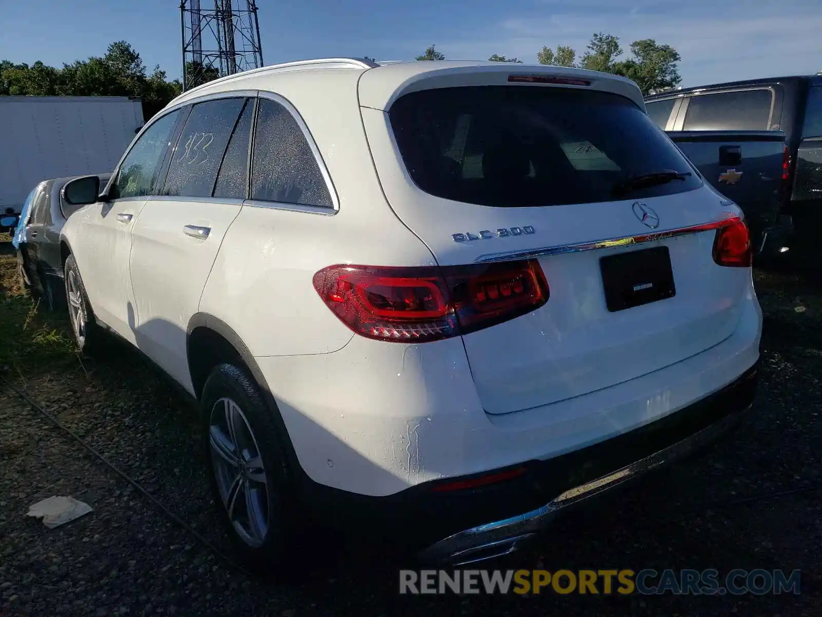 3 Photograph of a damaged car W1N0G8EBXMF918922 MERCEDES-BENZ GLC-CLASS 2021