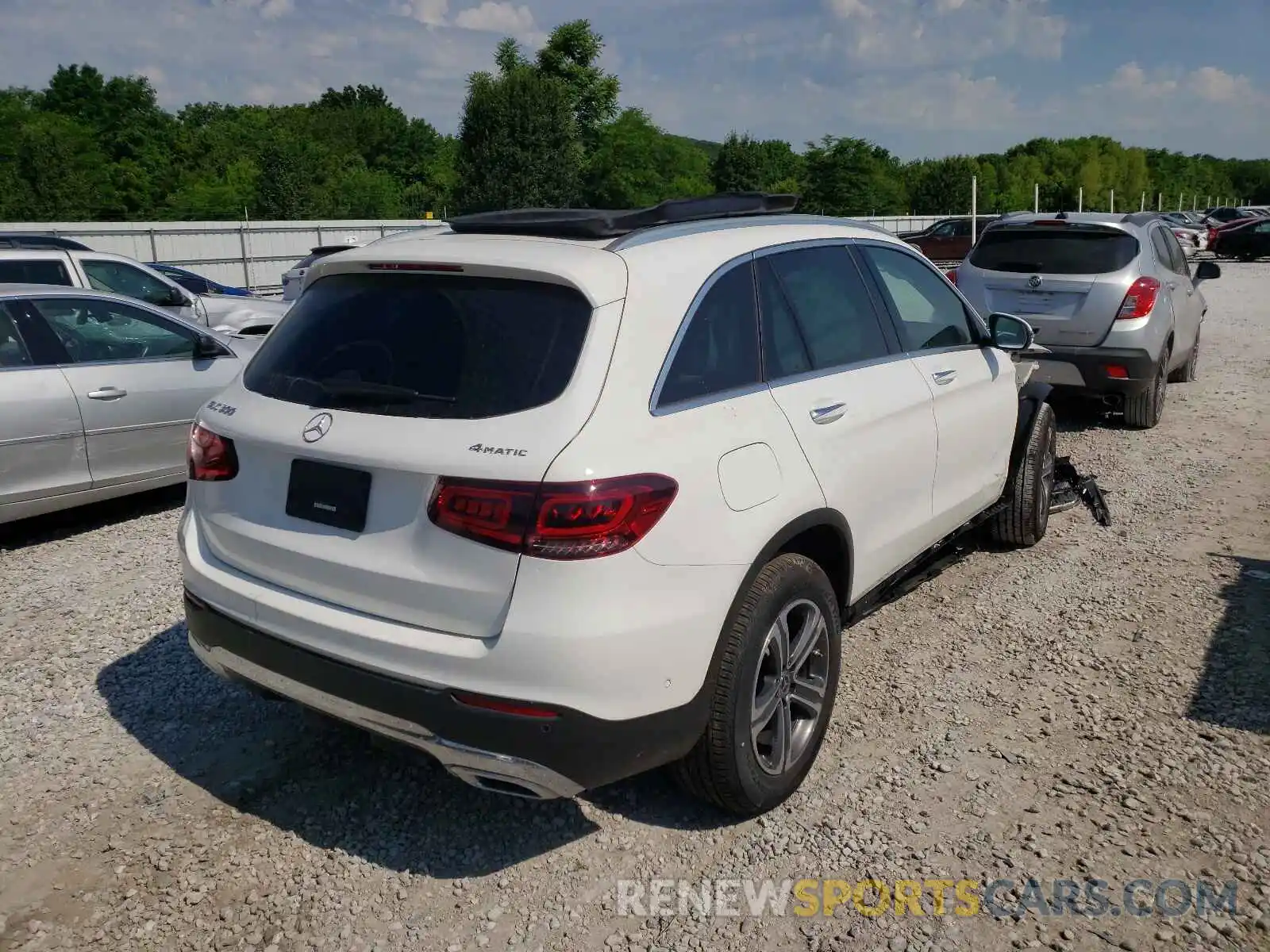 4 Photograph of a damaged car W1N0G8EBXMF920234 MERCEDES-BENZ GLC-CLASS 2021