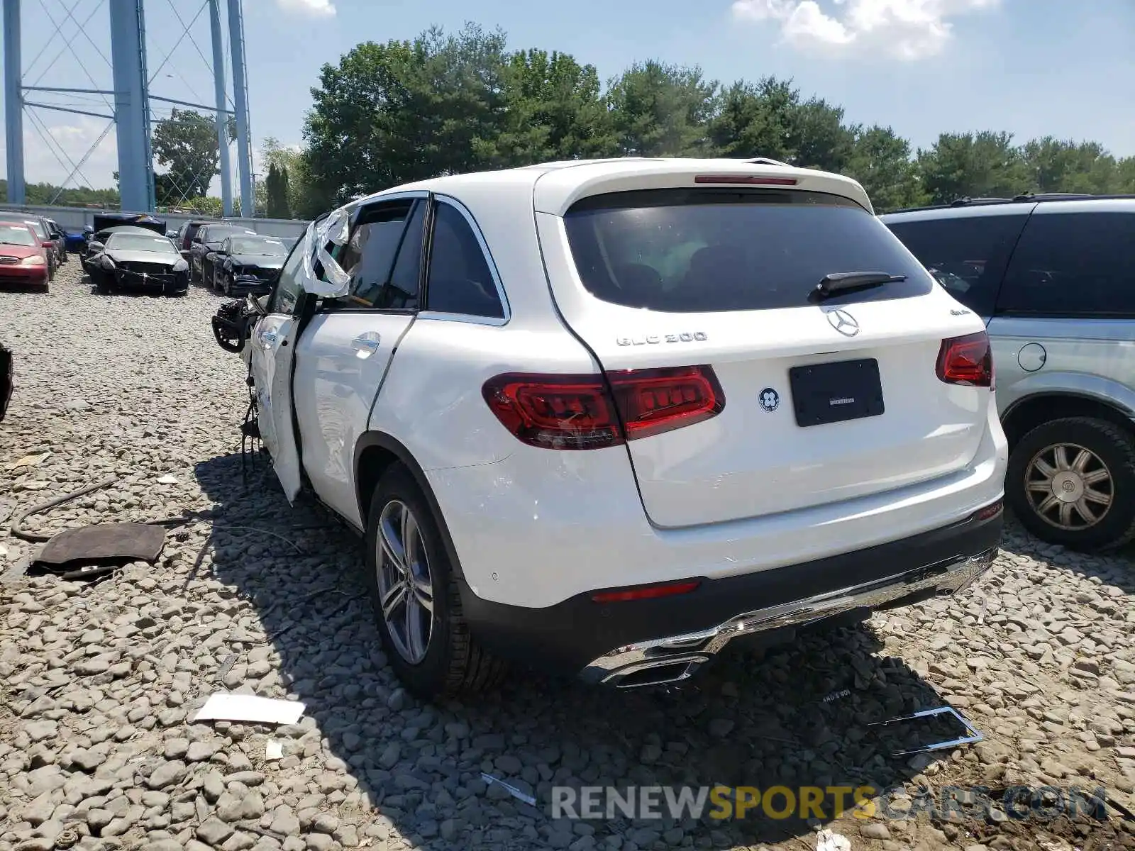 3 Photograph of a damaged car W1N0G8EBXMV300814 MERCEDES-BENZ GLC-CLASS 2021