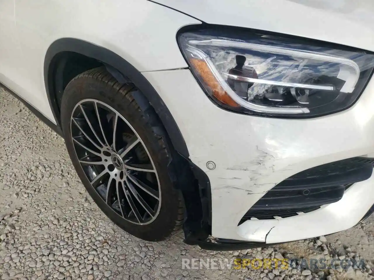 9 Photograph of a damaged car W1N0J8EB8MF885470 MERCEDES-BENZ GLC-CLASS 2021