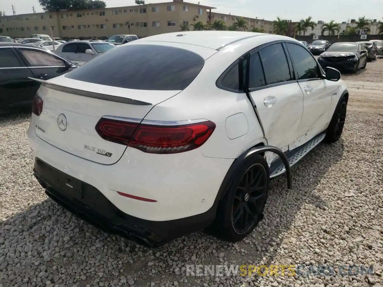 4 Photograph of a damaged car W1N0J8KBXMG012852 MERCEDES-BENZ GLC-CLASS 2021