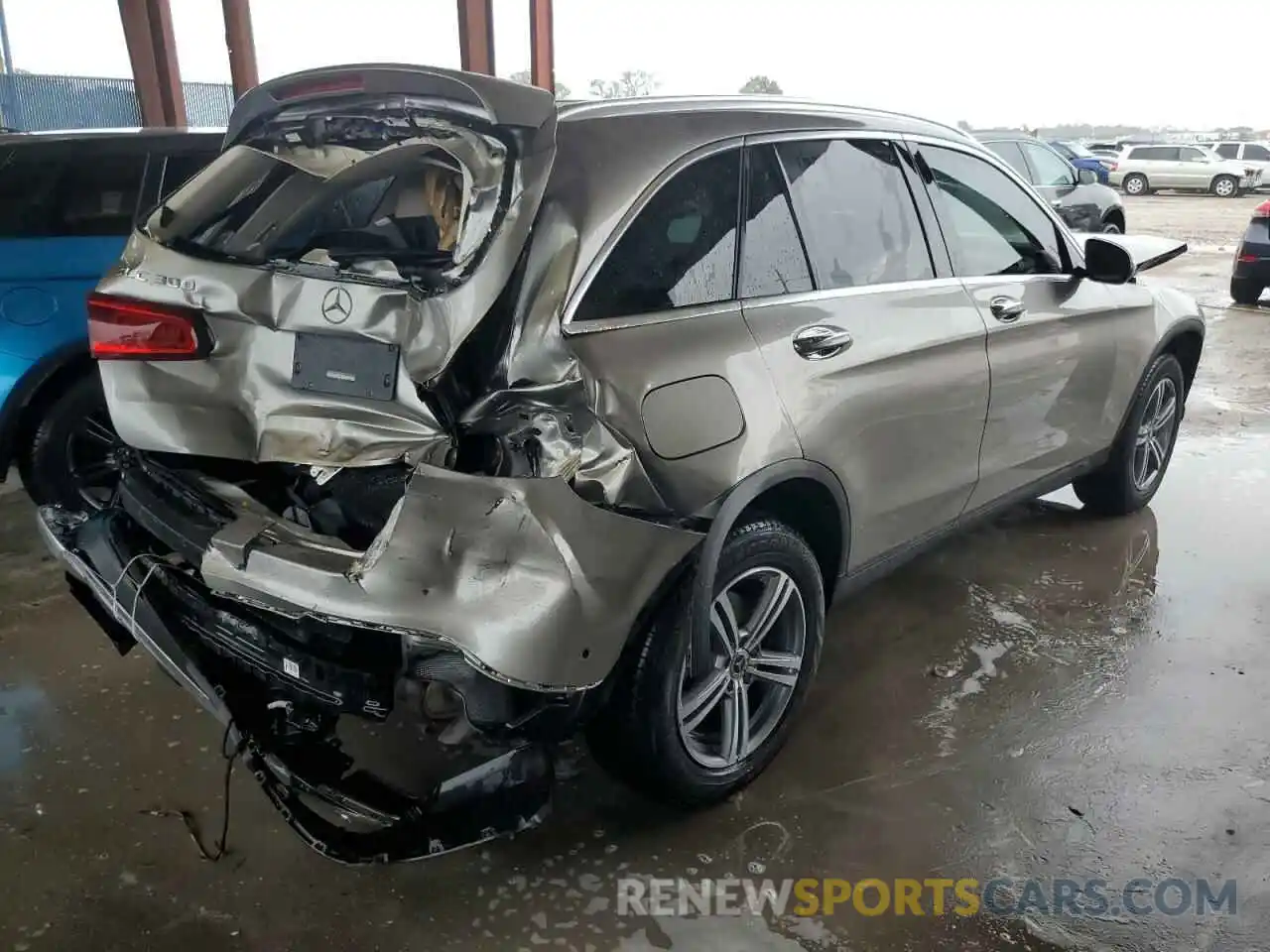 4 Photograph of a damaged car W1N0G8DB3NV363417 MERCEDES-BENZ GLC-CLASS 2022