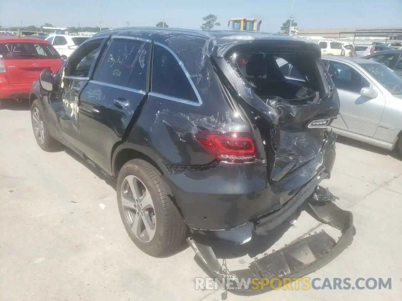 3 Photograph of a damaged car W1N0G8DB4NV328563 MERCEDES-BENZ GLC-CLASS 2022