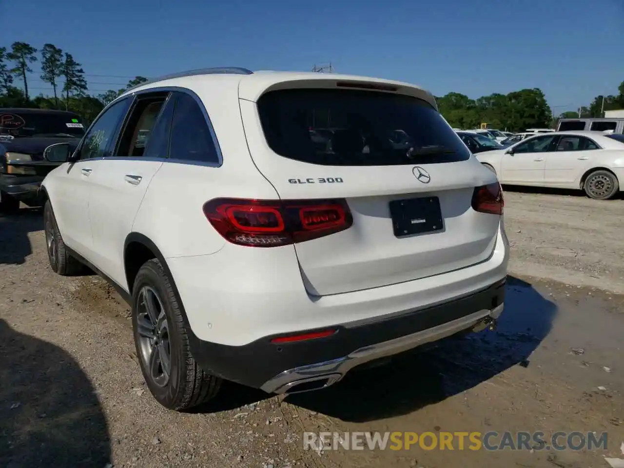 3 Photograph of a damaged car W1N0G8DB6NV326927 MERCEDES-BENZ GLC-CLASS 2022