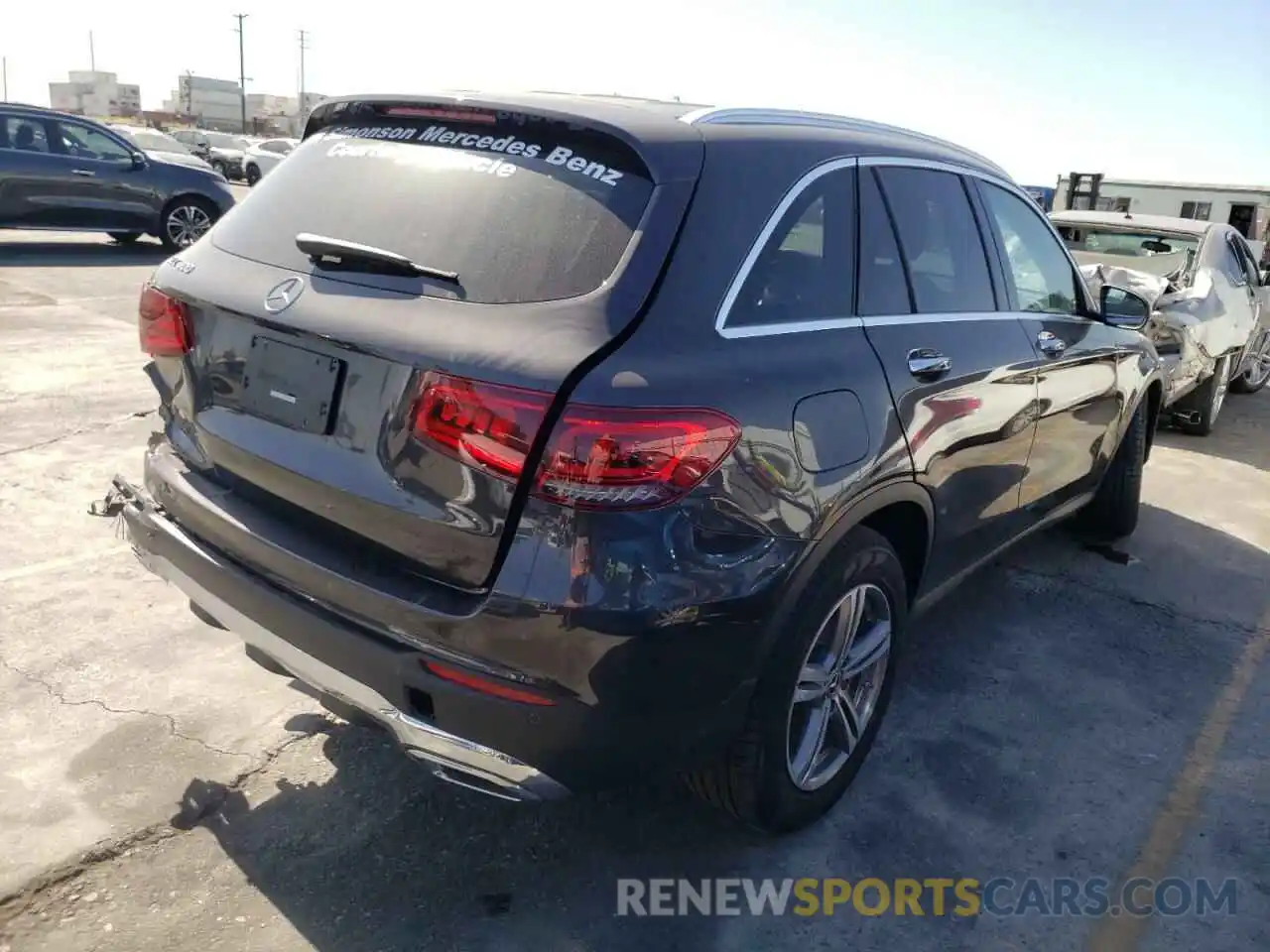 4 Photograph of a damaged car W1N0G8DB9NV325531 MERCEDES-BENZ GLC-CLASS 2022