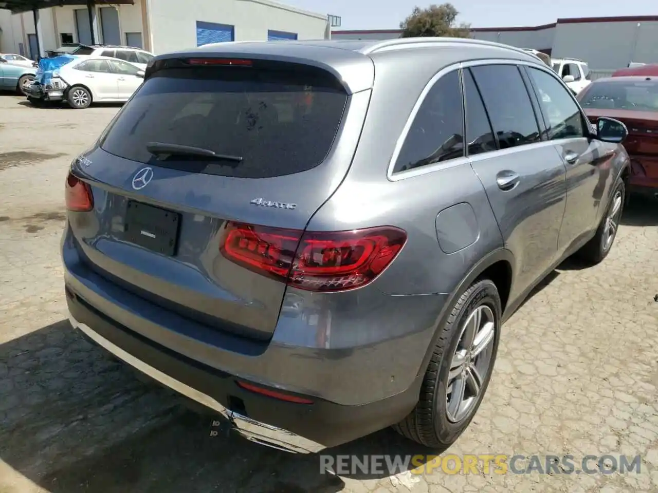 4 Photograph of a damaged car W1N0G8EB0NV326713 MERCEDES-BENZ GLC-CLASS 2022