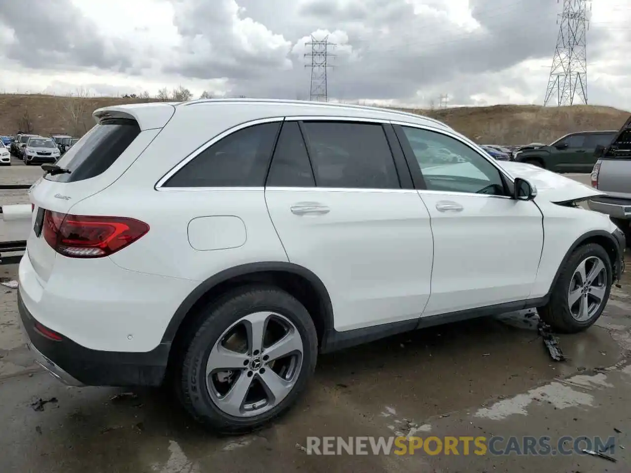 3 Photograph of a damaged car W1N0G8EB2NV334456 MERCEDES-BENZ GLC-CLASS 2022