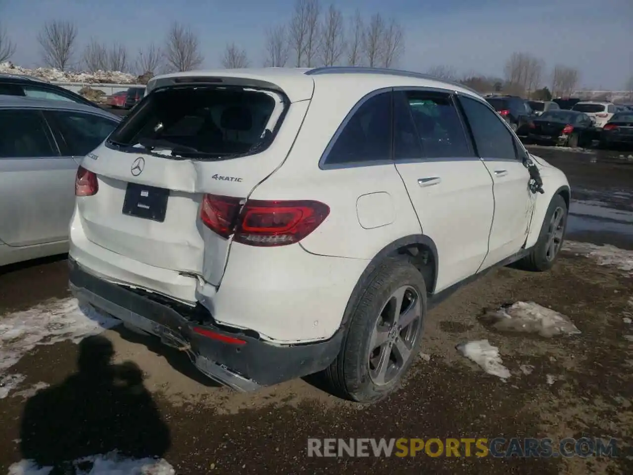 4 Photograph of a damaged car W1N0G8EB3NV332361 MERCEDES-BENZ GLC-CLASS 2022