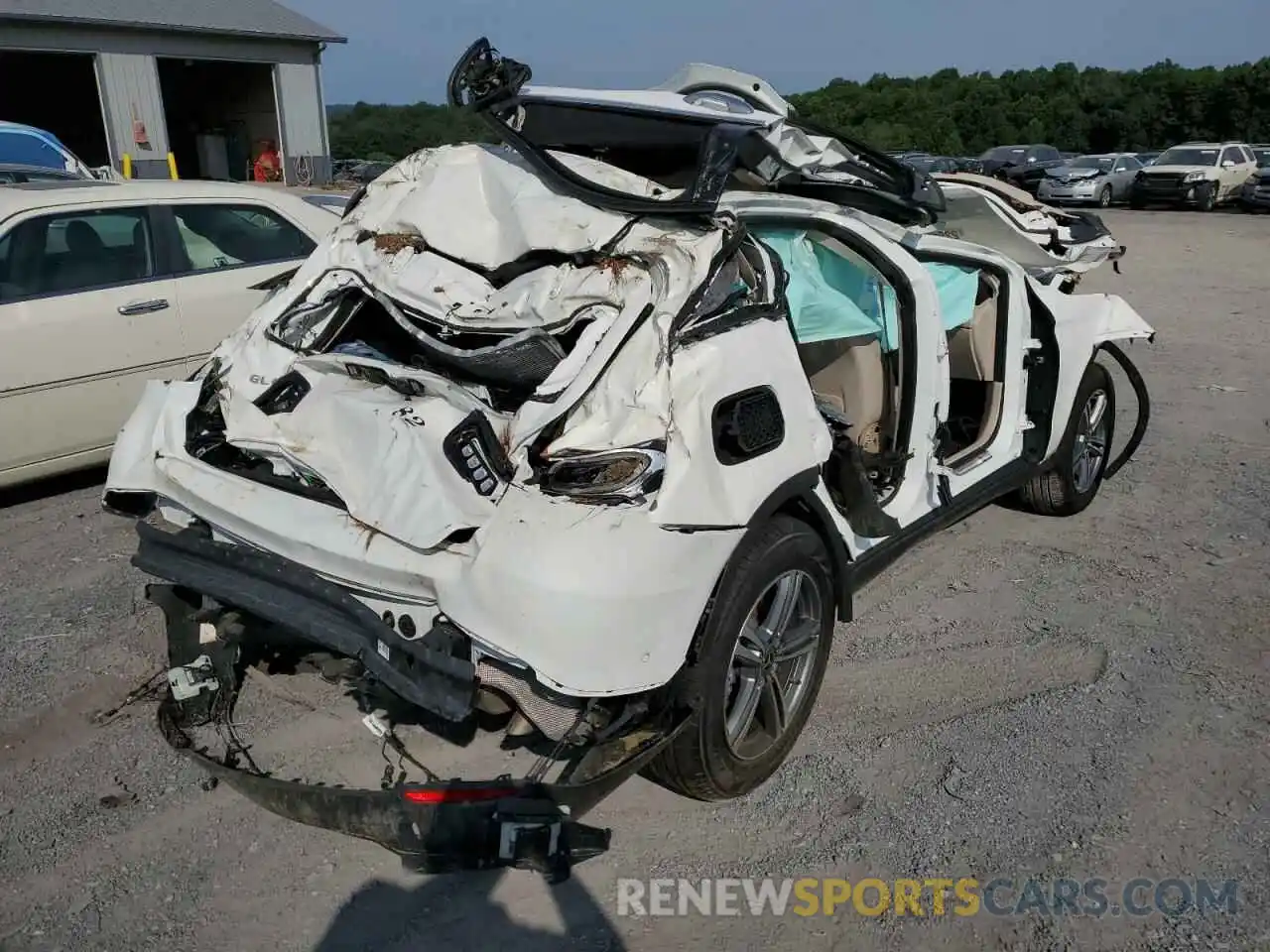 4 Photograph of a damaged car W1N0G8EB3NV364744 MERCEDES-BENZ GLC-CLASS 2022