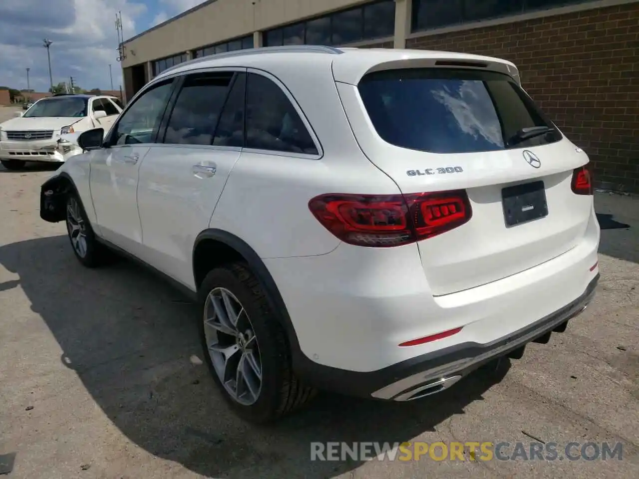 3 Photograph of a damaged car W1N0G8EB6NV353818 MERCEDES-BENZ GLC-CLASS 2022