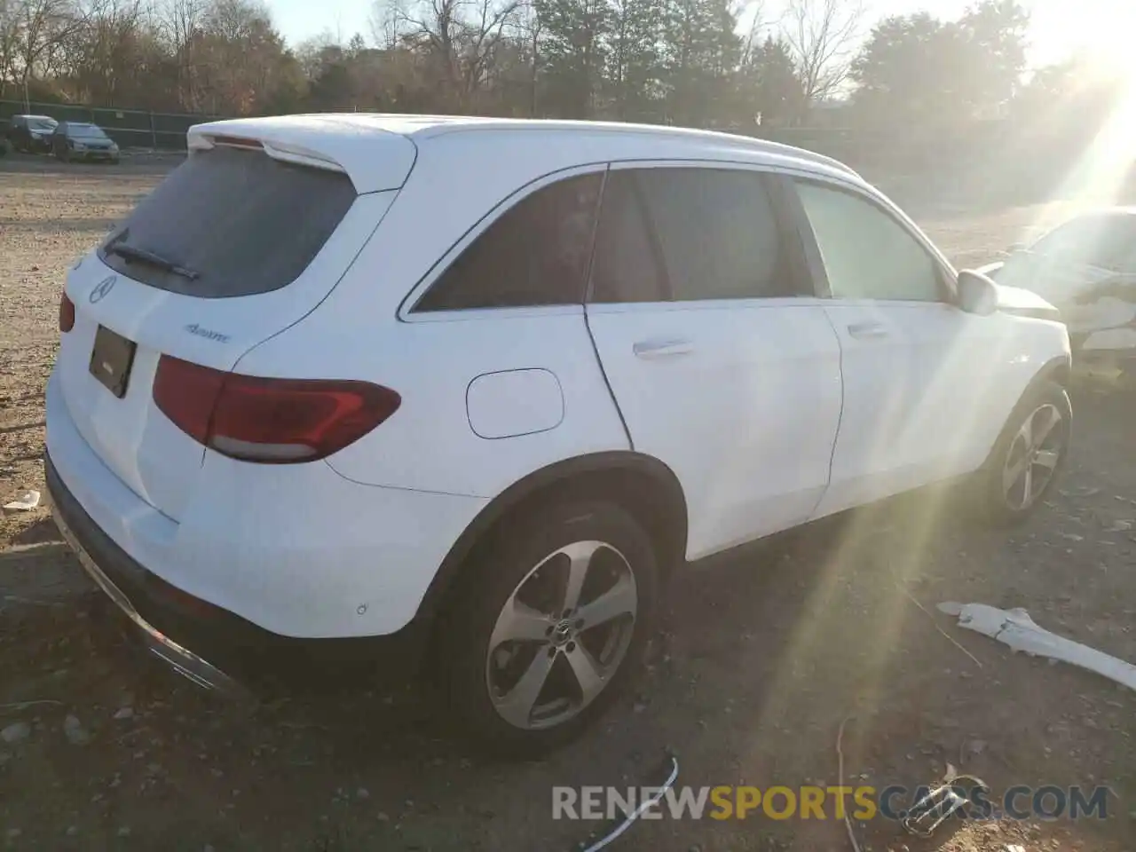 3 Photograph of a damaged car W1N0G8EB7NG070946 MERCEDES-BENZ GLC-CLASS 2022