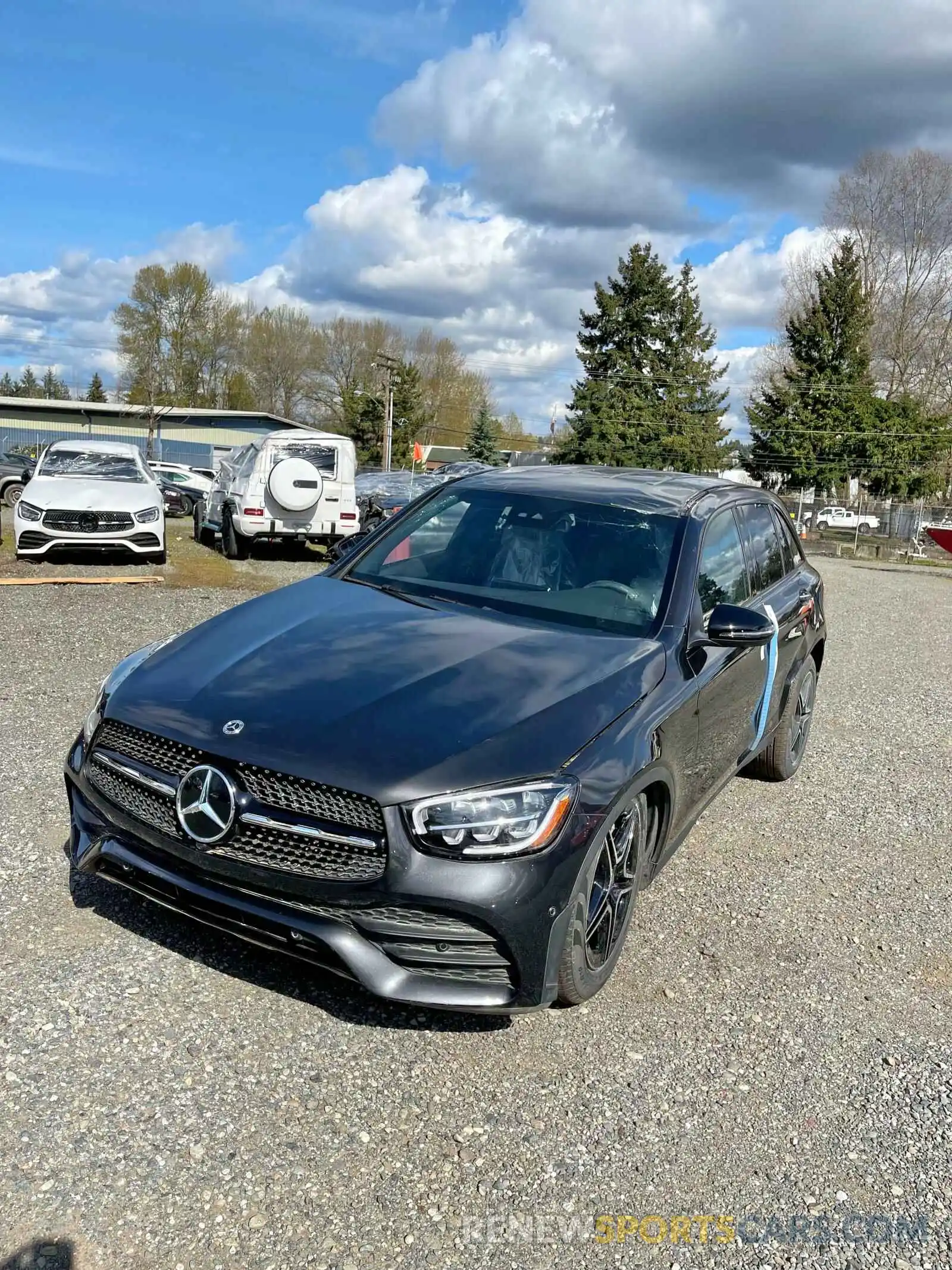 2 Photograph of a damaged car W1N0G8EB7NV341015 MERCEDES-BENZ GLC-CLASS 2022