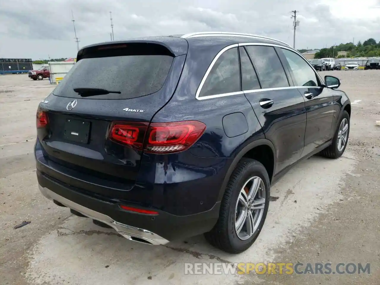 4 Photograph of a damaged car W1N0G8EB9NG069944 MERCEDES-BENZ GLC-CLASS 2022