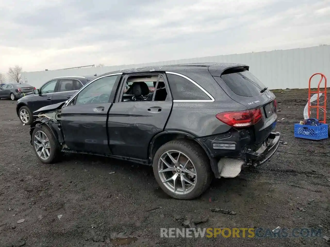 2 Photograph of a damaged car W1N0G8EBXNG119072 MERCEDES-BENZ GLC-CLASS 2022