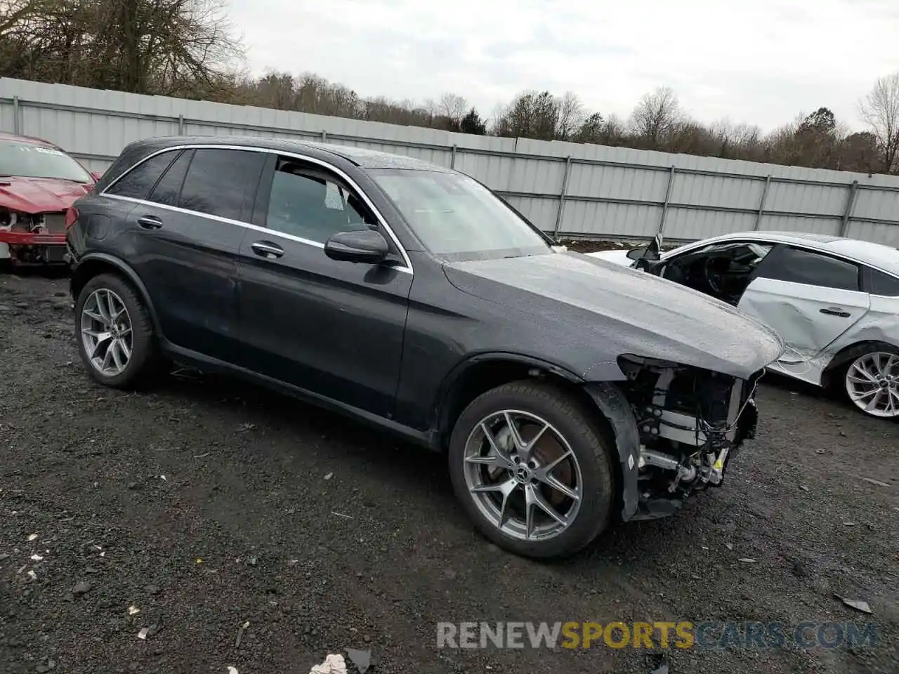 4 Photograph of a damaged car W1N0G8EBXNG119072 MERCEDES-BENZ GLC-CLASS 2022