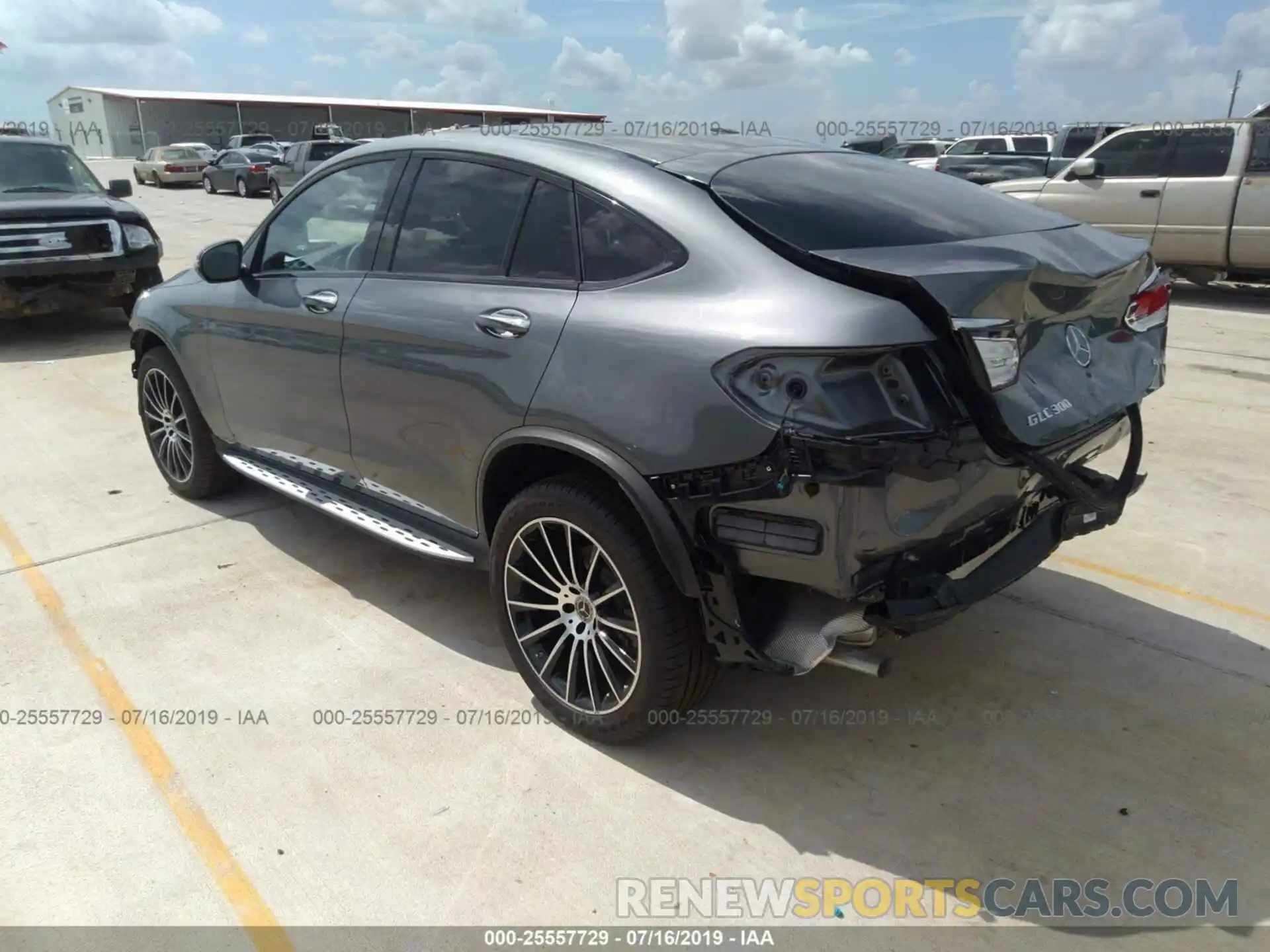 3 Photograph of a damaged car WDC0J4KB1KF624001 MERCEDES-BENZ GLC COUPE 2019