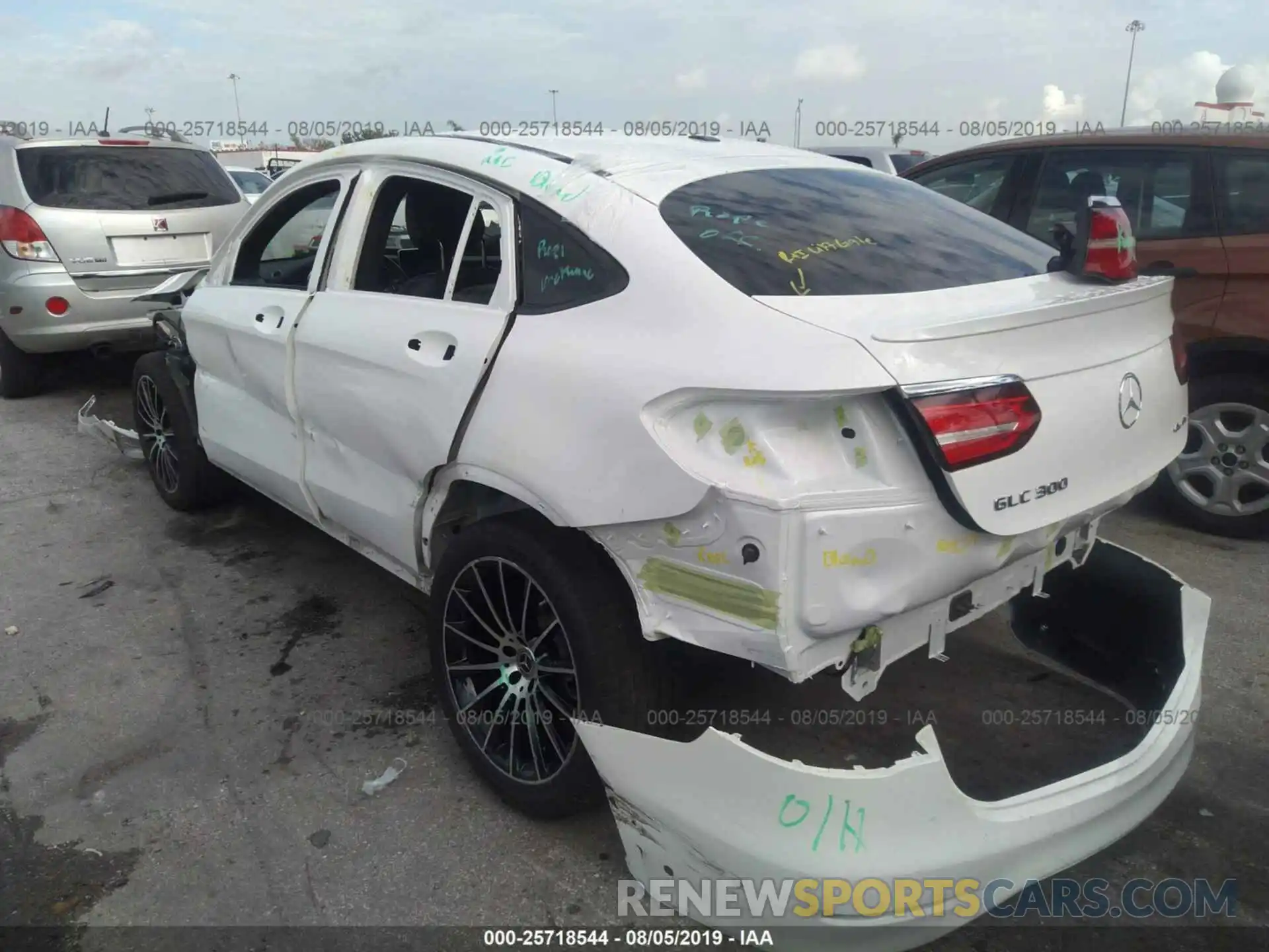 3 Photograph of a damaged car WDC0J4KB3KF529827 MERCEDES-BENZ GLC COUPE 2019