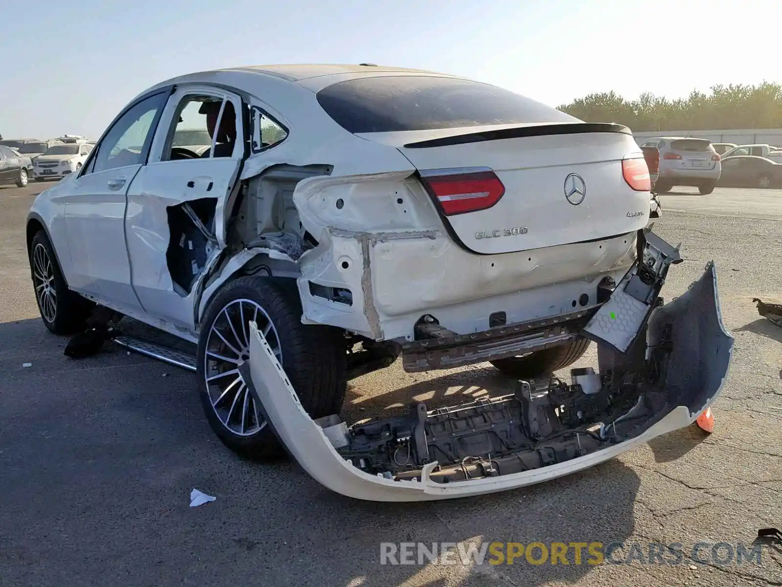 3 Photograph of a damaged car WDC0J4KB3KF573553 MERCEDES-BENZ GLC COUPE 2019