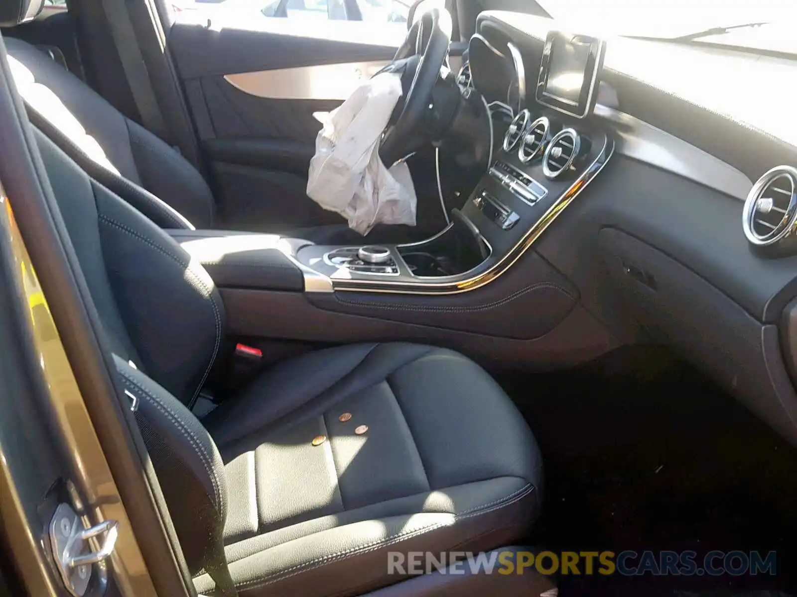 5 Photograph of a damaged car WDC0J4KB5KF544863 MERCEDES-BENZ GLC COUPE 2019