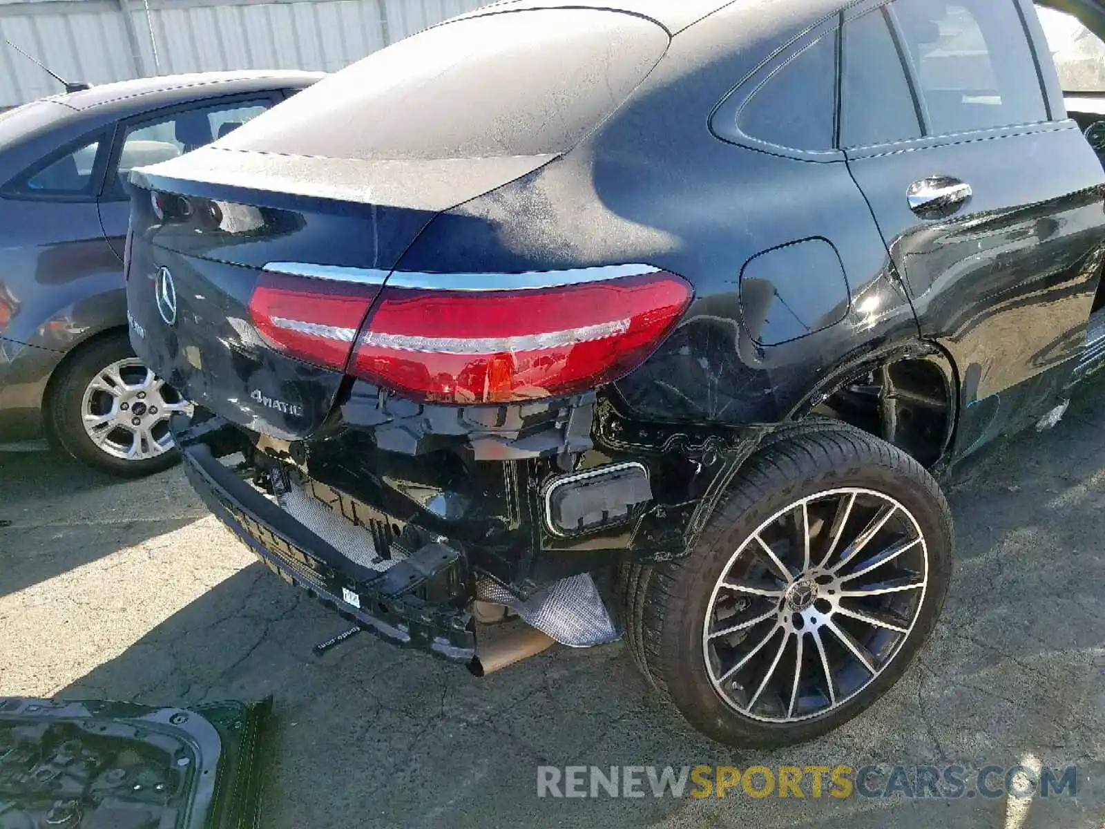 9 Photograph of a damaged car WDC0J4KB8KF537650 MERCEDES-BENZ GLC COUPE 2019