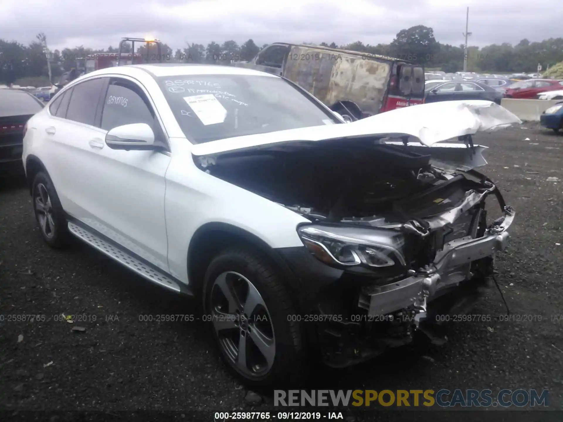 1 Photograph of a damaged car WDC0J4KB8KF575248 MERCEDES-BENZ GLC COUPE 2019