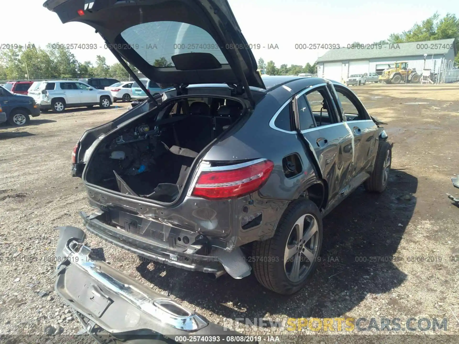 4 Фотография поврежденного автомобиля WDC0J4KB9KF573945 MERCEDES-BENZ GLC COUPE 2019