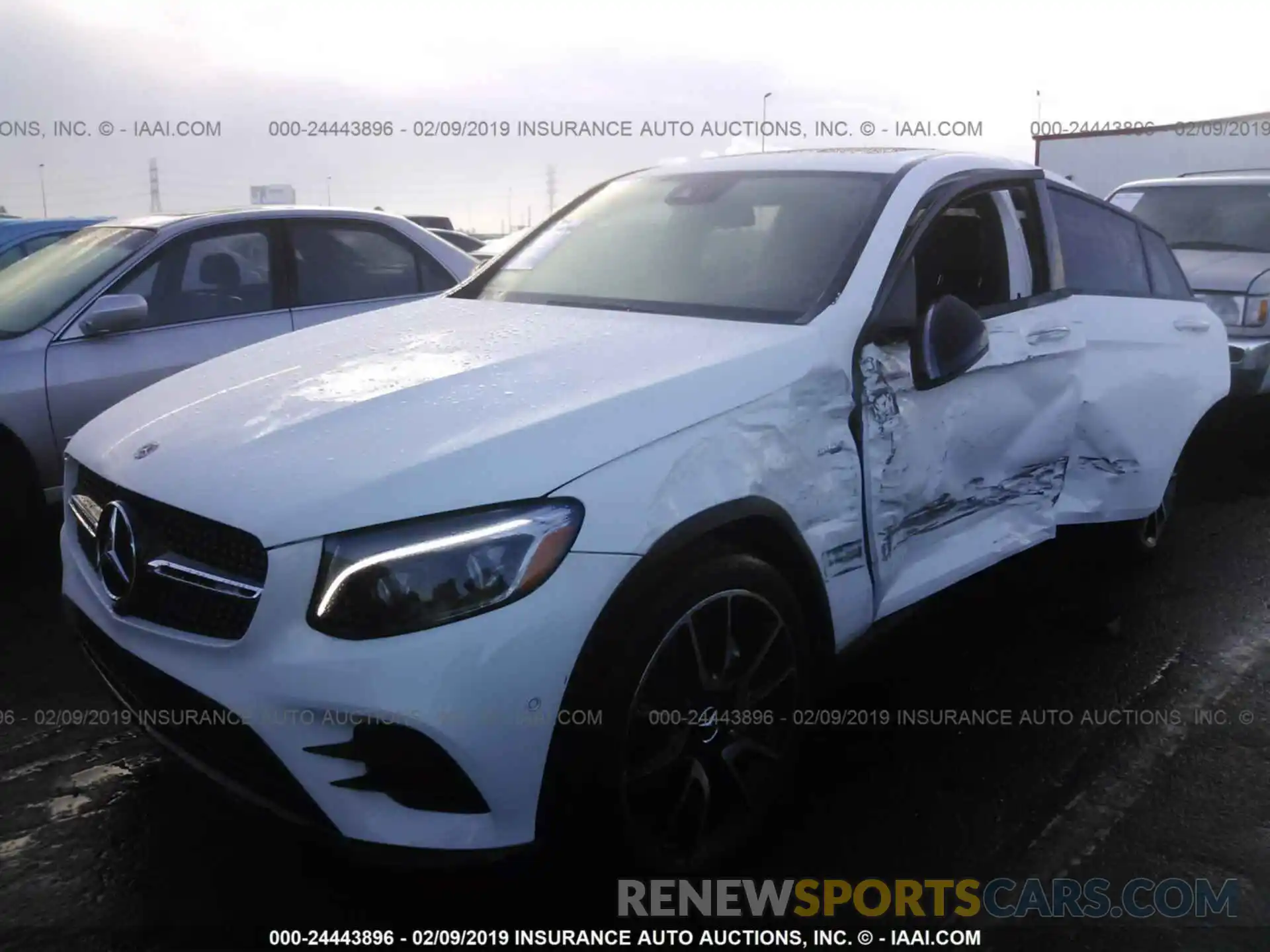 2 Photograph of a damaged car WDC0J6EB6KF544894 MERCEDES-BENZ GLC COUPE 2019