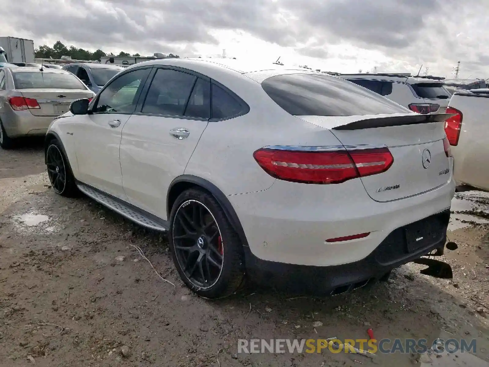 3 Photograph of a damaged car WDC0J8KB6KF565308 MERCEDES-BENZ GLC COUPE 2019