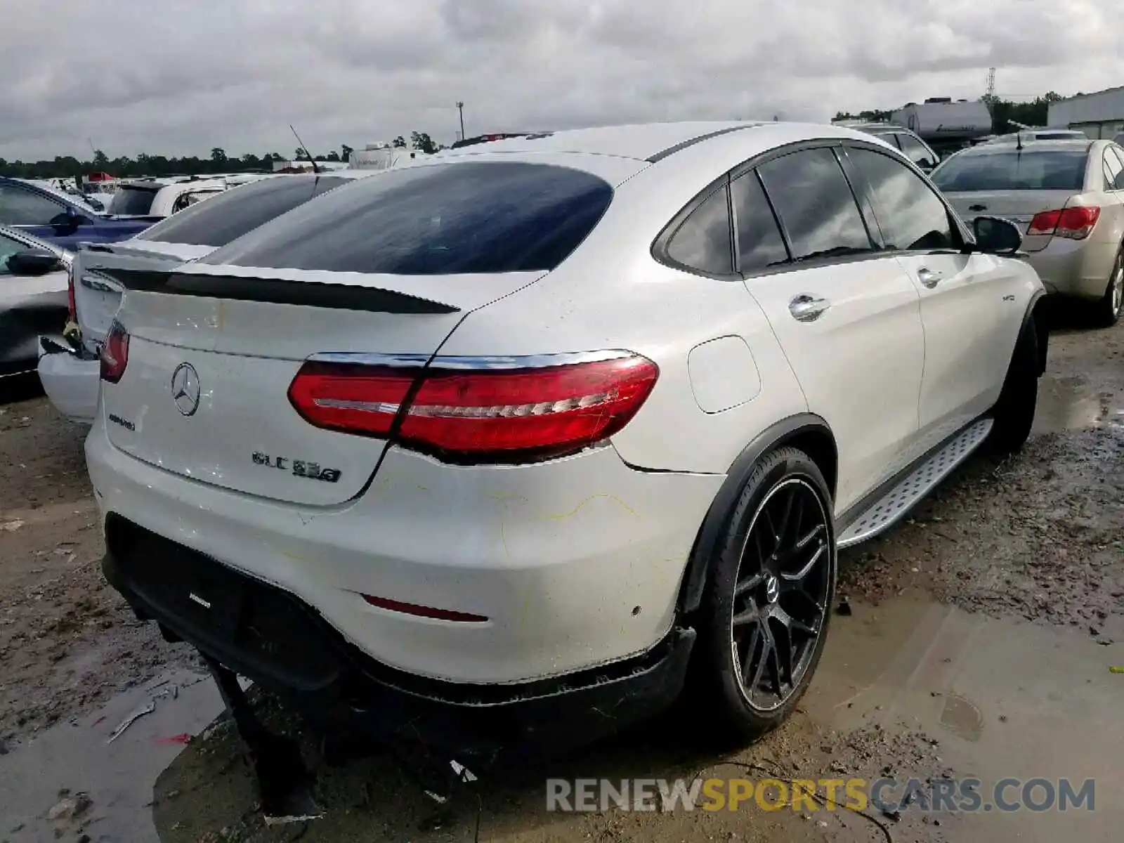 4 Photograph of a damaged car WDC0J8KB6KF565308 MERCEDES-BENZ GLC COUPE 2019