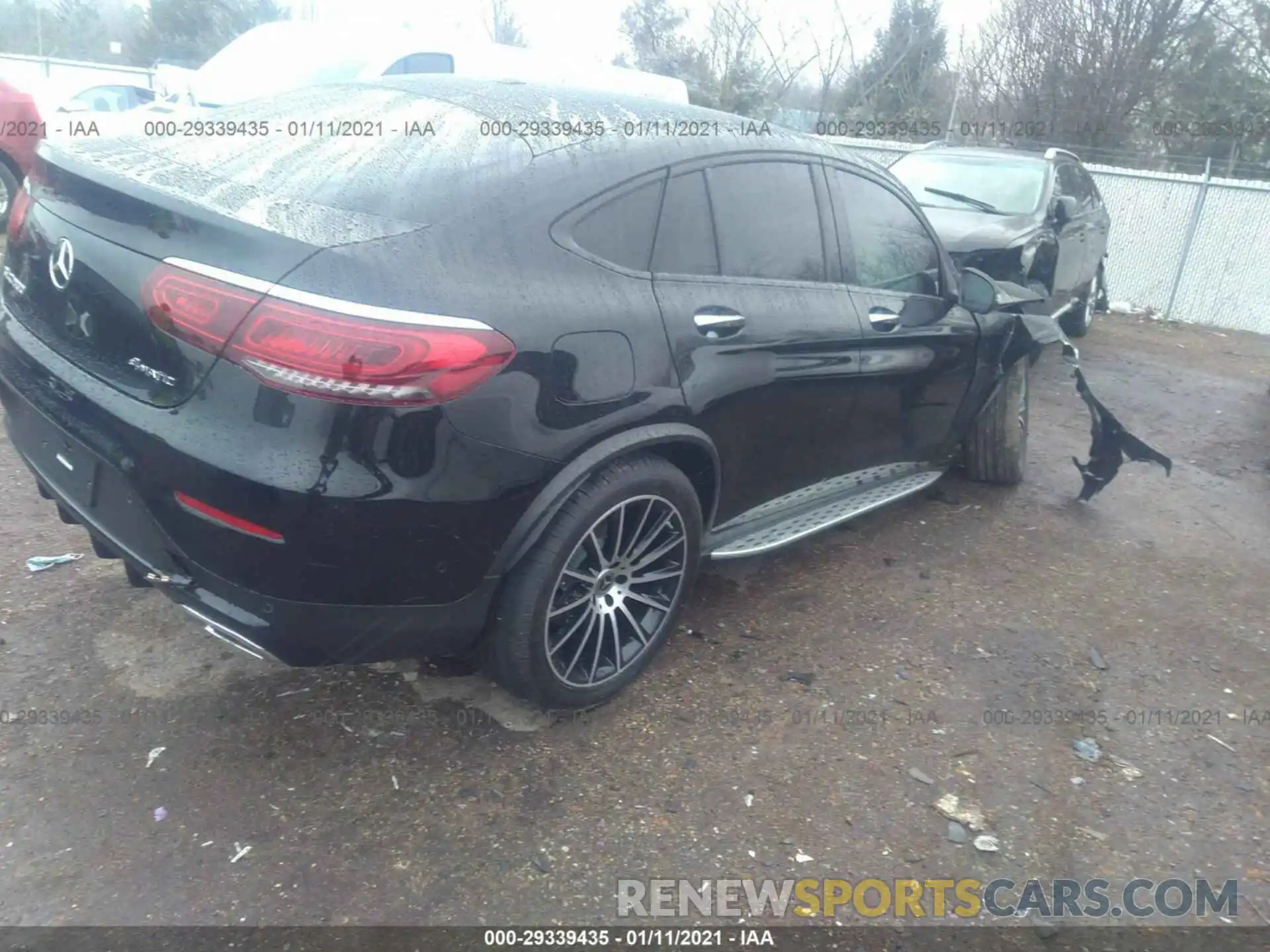 4 Photograph of a damaged car W1N0J8EBXMF877015 MERCEDES-BENZ GLC COUPE 2021