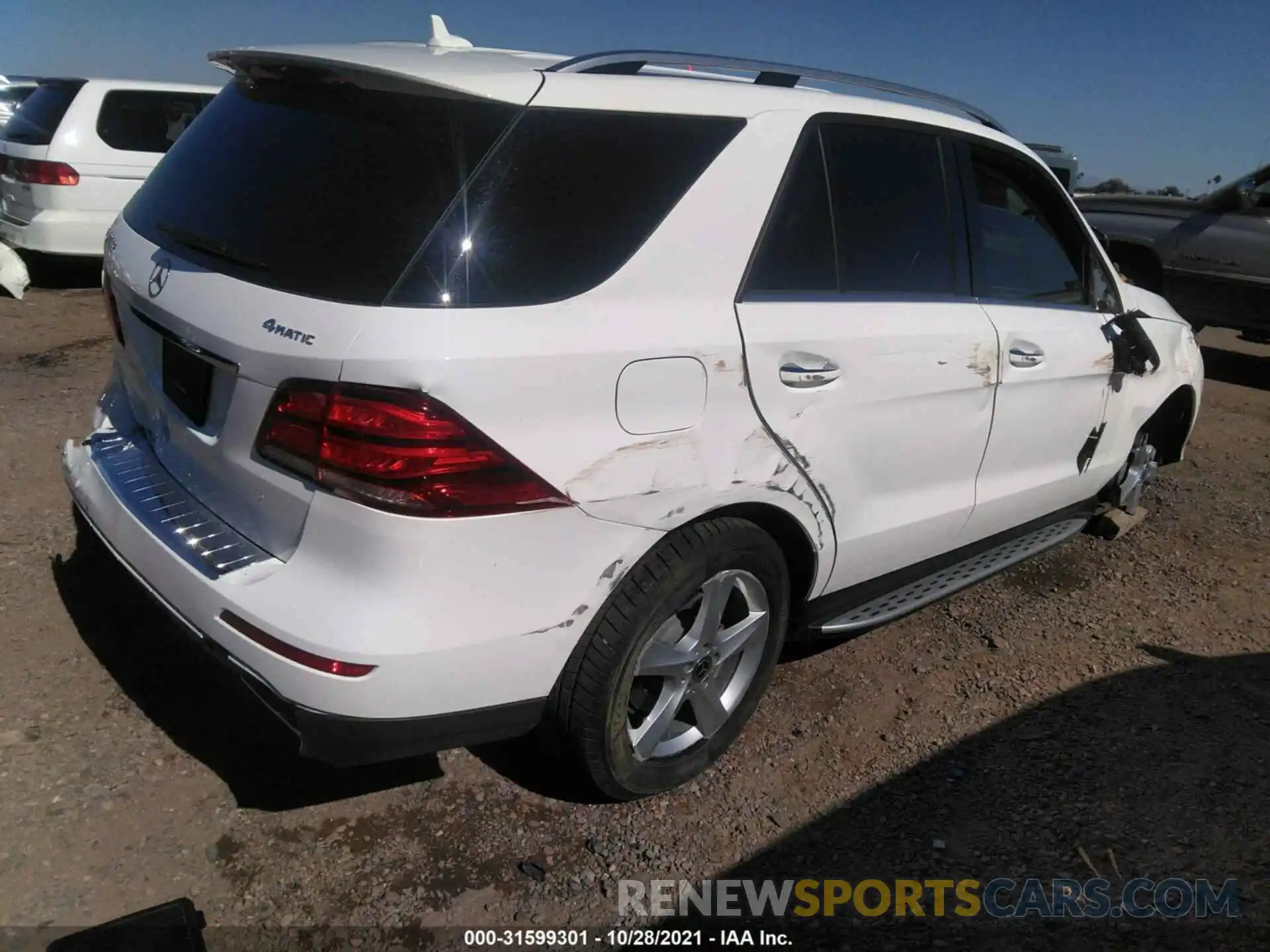 4 Photograph of a damaged car 4JGDA5GB0KB205128 MERCEDES-BENZ GLE 2019