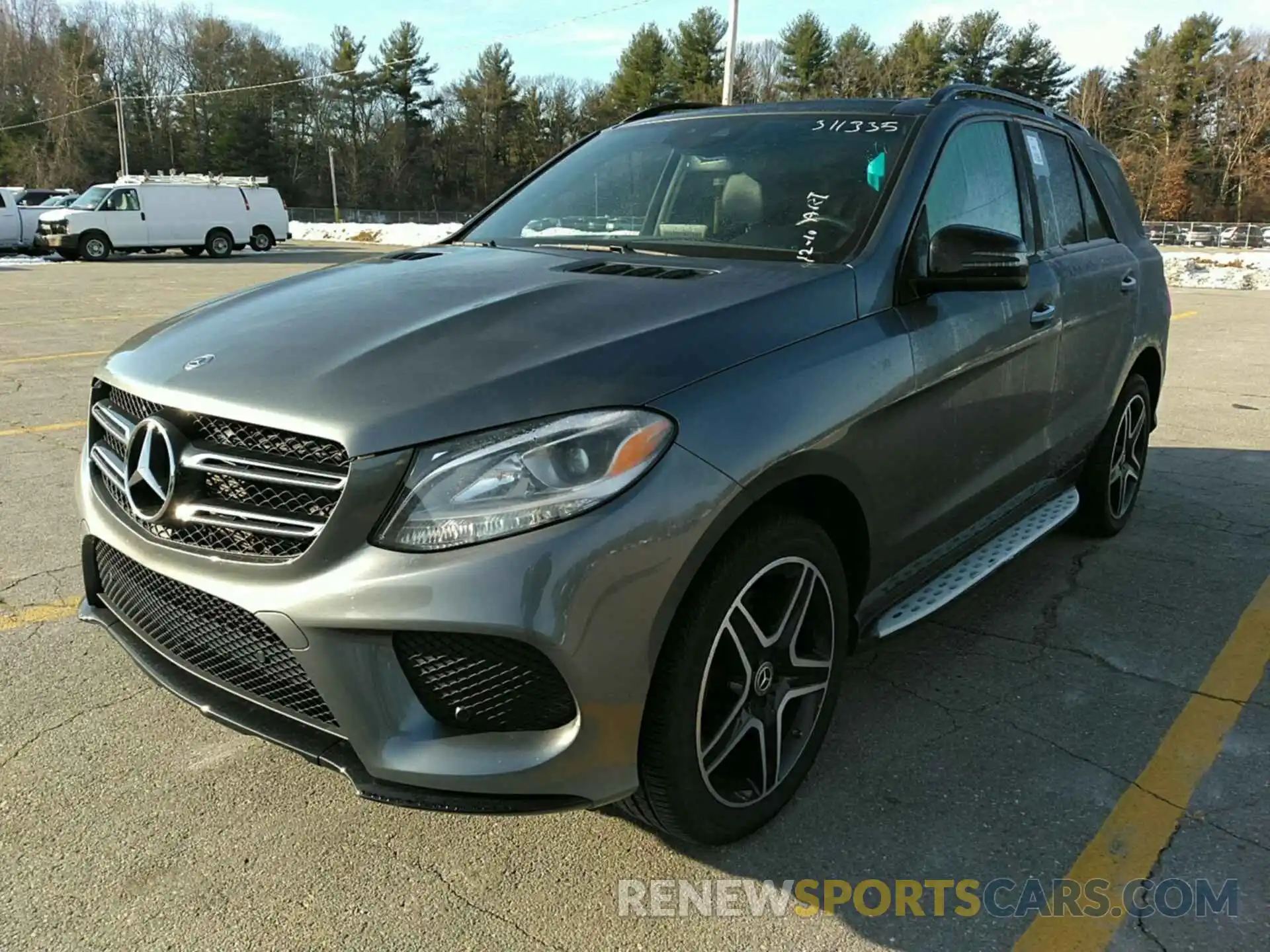 1 Photograph of a damaged car 4JGDA5GB0KB212404 MERCEDES-BENZ GLE 2019