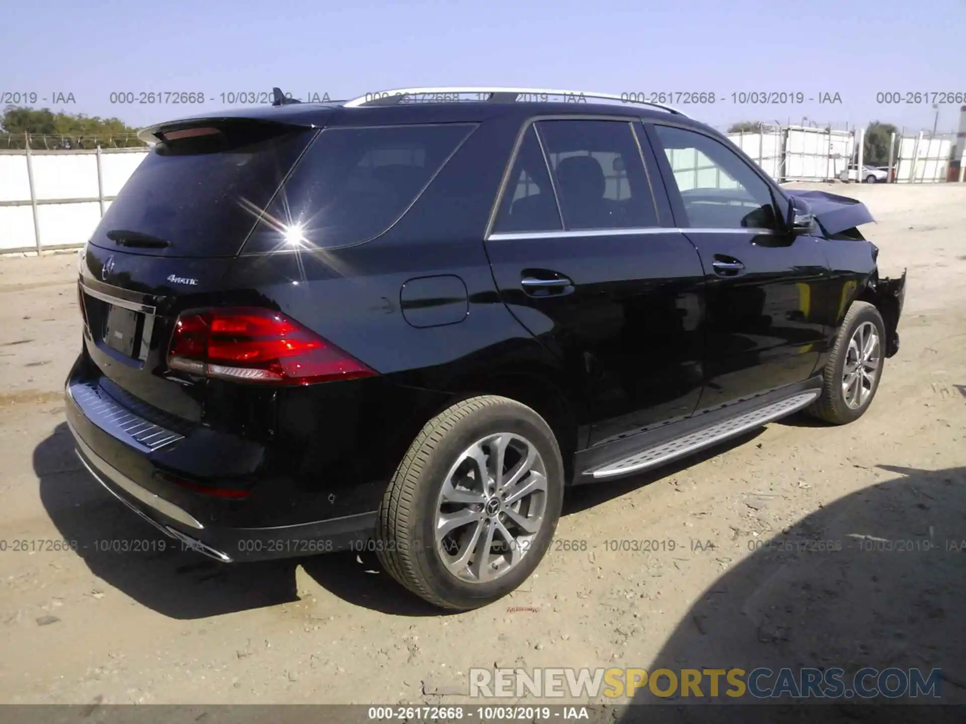 4 Photograph of a damaged car 4JGDA5GB1KB212492 MERCEDES-BENZ GLE 2019