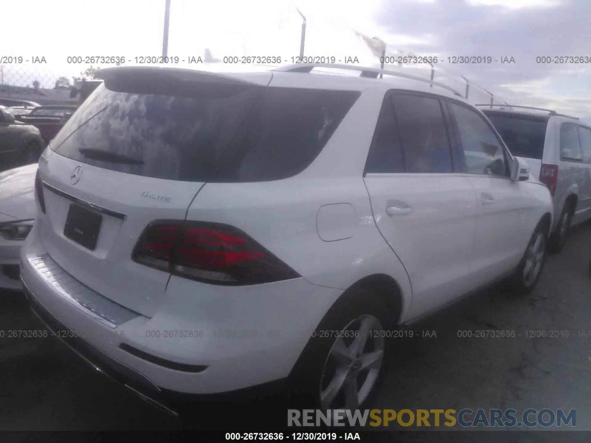 4 Photograph of a damaged car 4JGDA5GB2KB205776 MERCEDES-BENZ GLE 2019