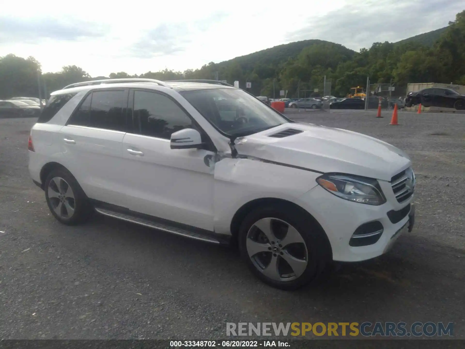 6 Photograph of a damaged car 4JGDA5GB2KB211206 MERCEDES-BENZ GLE 2019