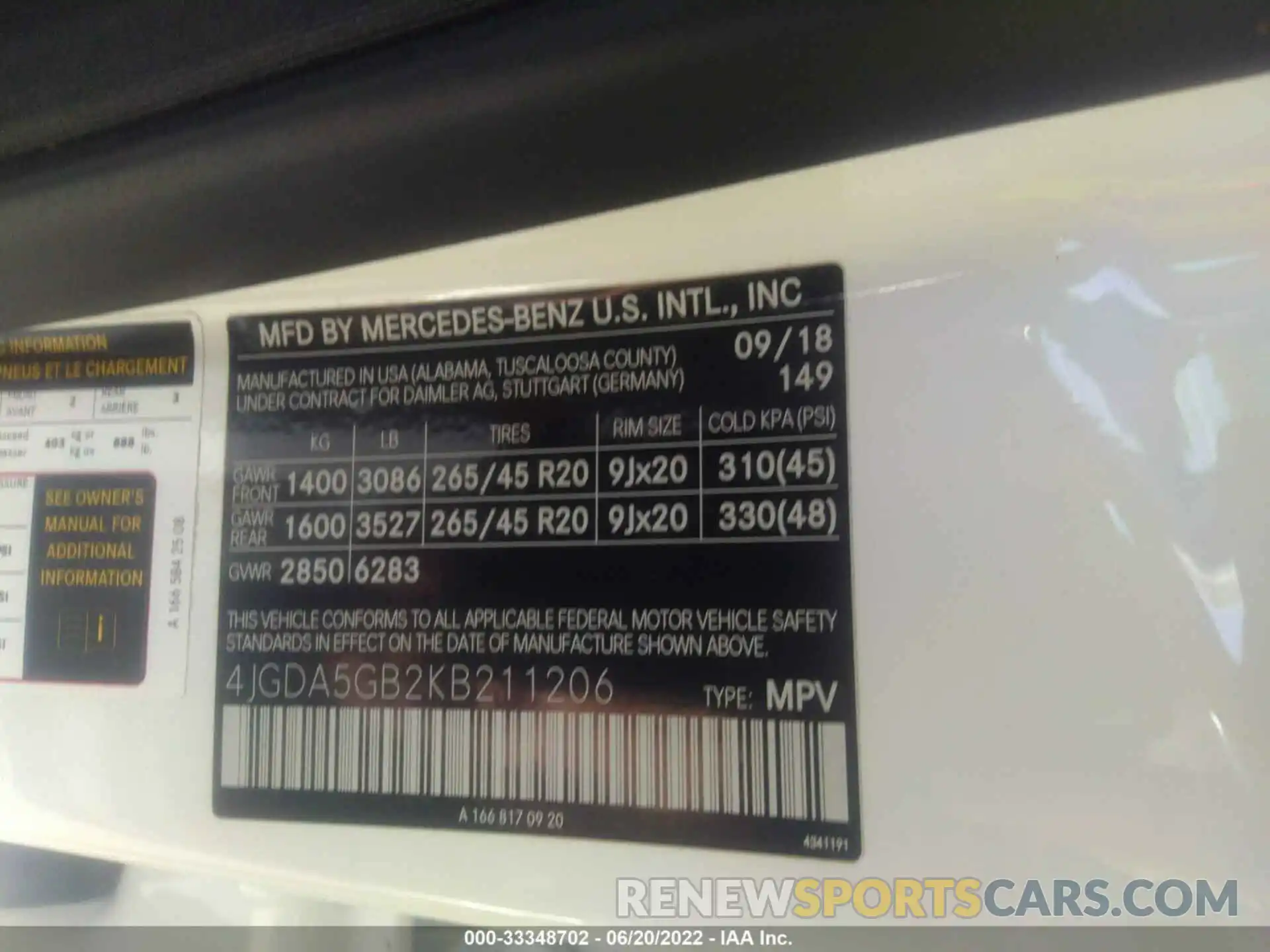 9 Photograph of a damaged car 4JGDA5GB2KB211206 MERCEDES-BENZ GLE 2019