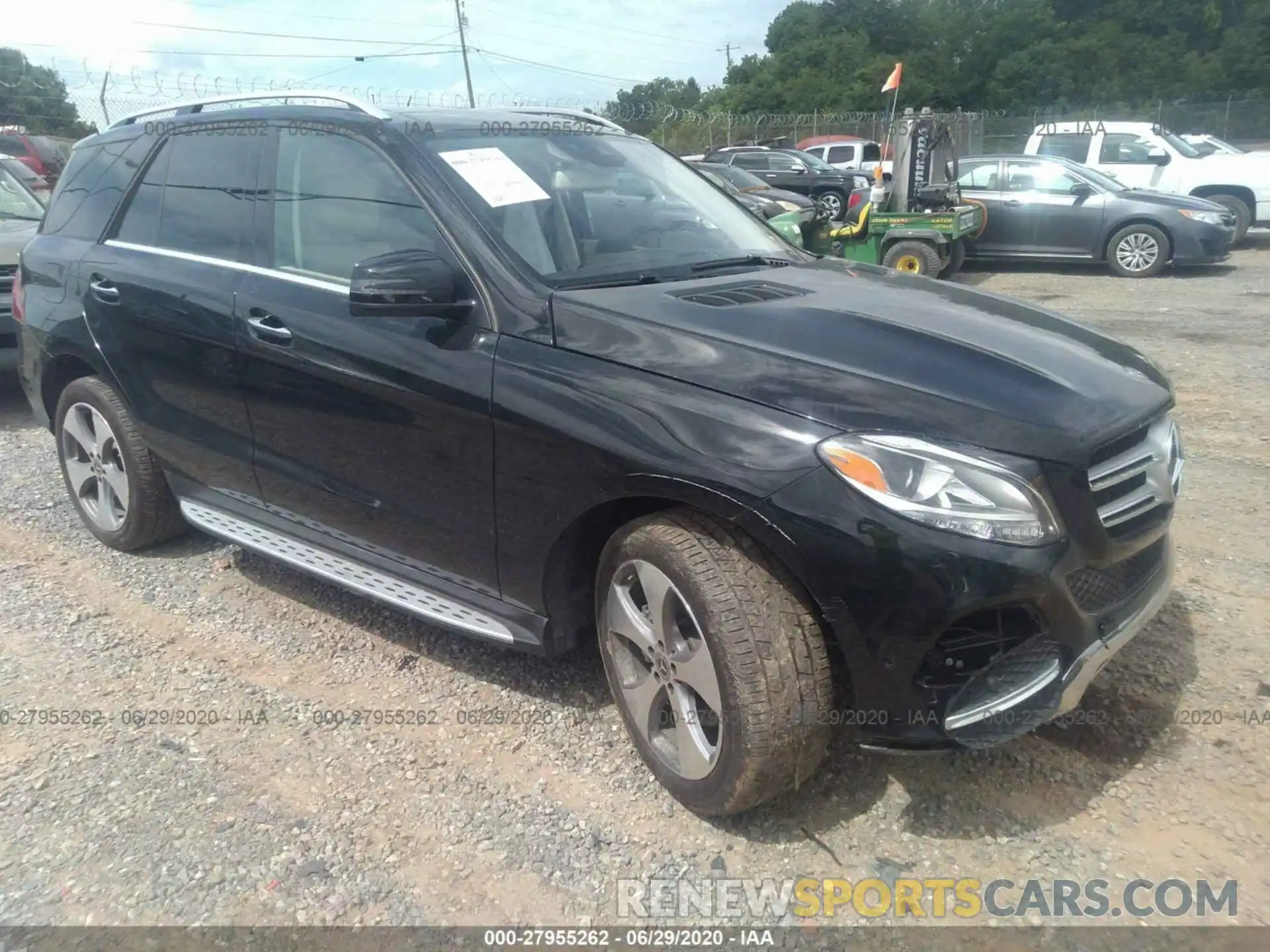 1 Photograph of a damaged car 4JGDA5GB2KB211237 MERCEDES-BENZ GLE 2019