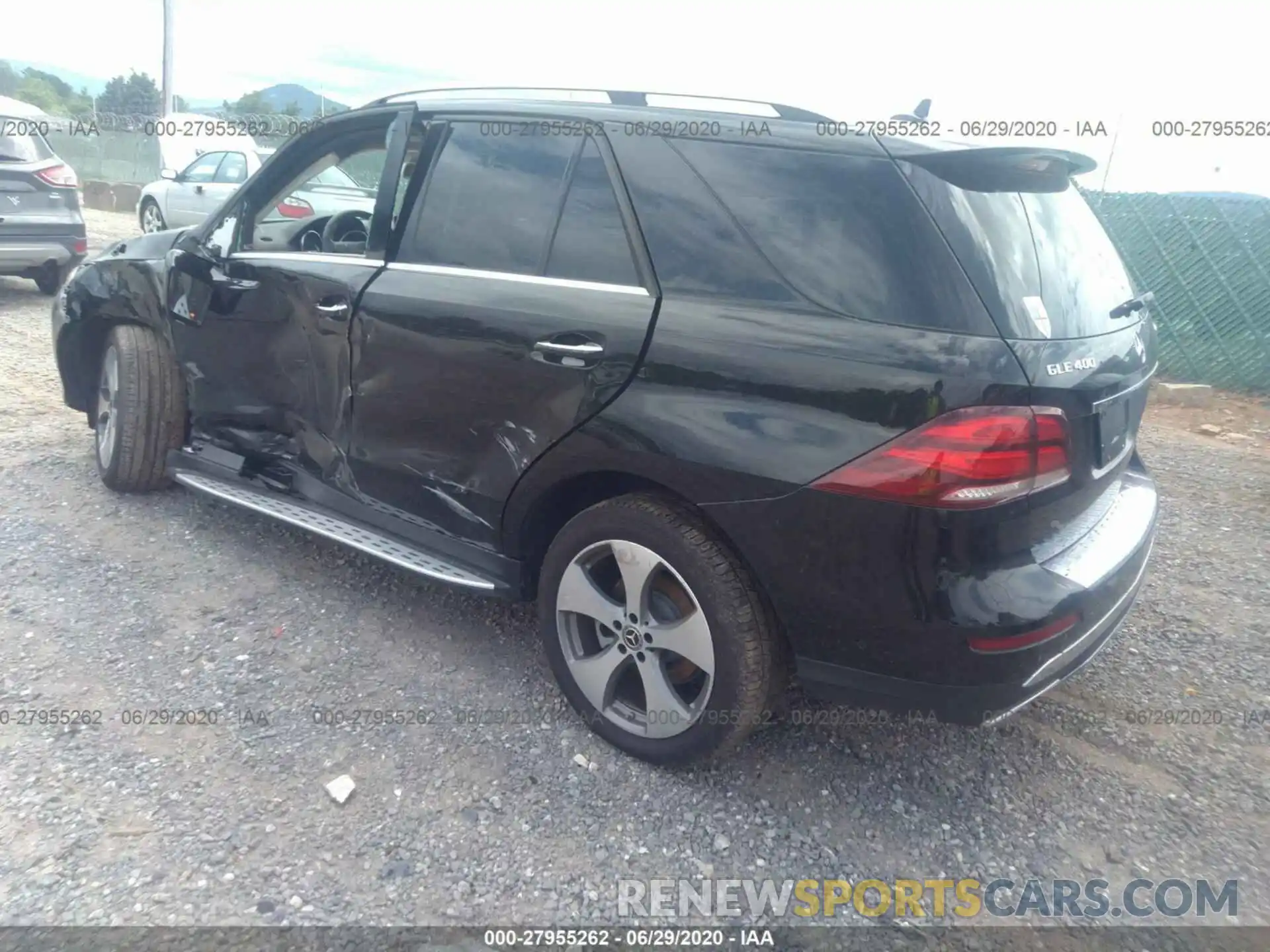 3 Photograph of a damaged car 4JGDA5GB2KB211237 MERCEDES-BENZ GLE 2019