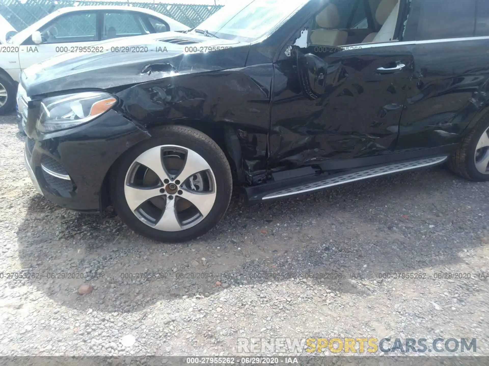 6 Photograph of a damaged car 4JGDA5GB2KB211237 MERCEDES-BENZ GLE 2019