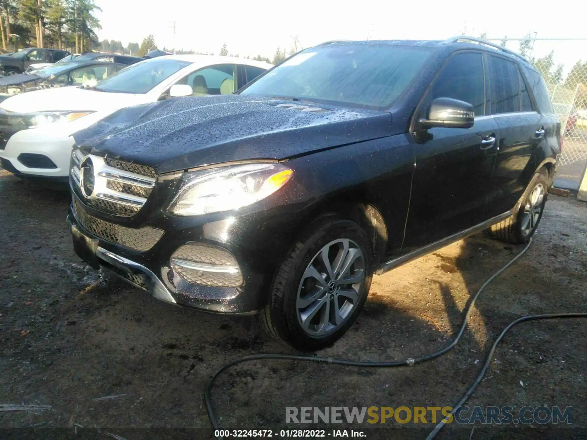 2 Photograph of a damaged car 4JGDA5GB2KB216406 MERCEDES-BENZ GLE 2019