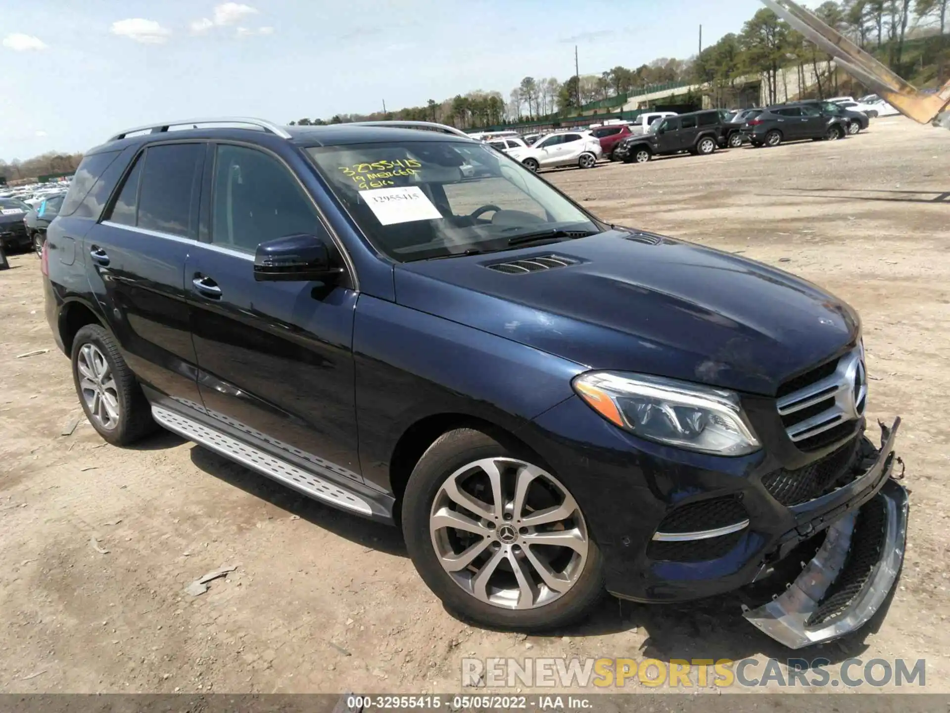 1 Photograph of a damaged car 4JGDA5GB3KB206659 MERCEDES-BENZ GLE 2019