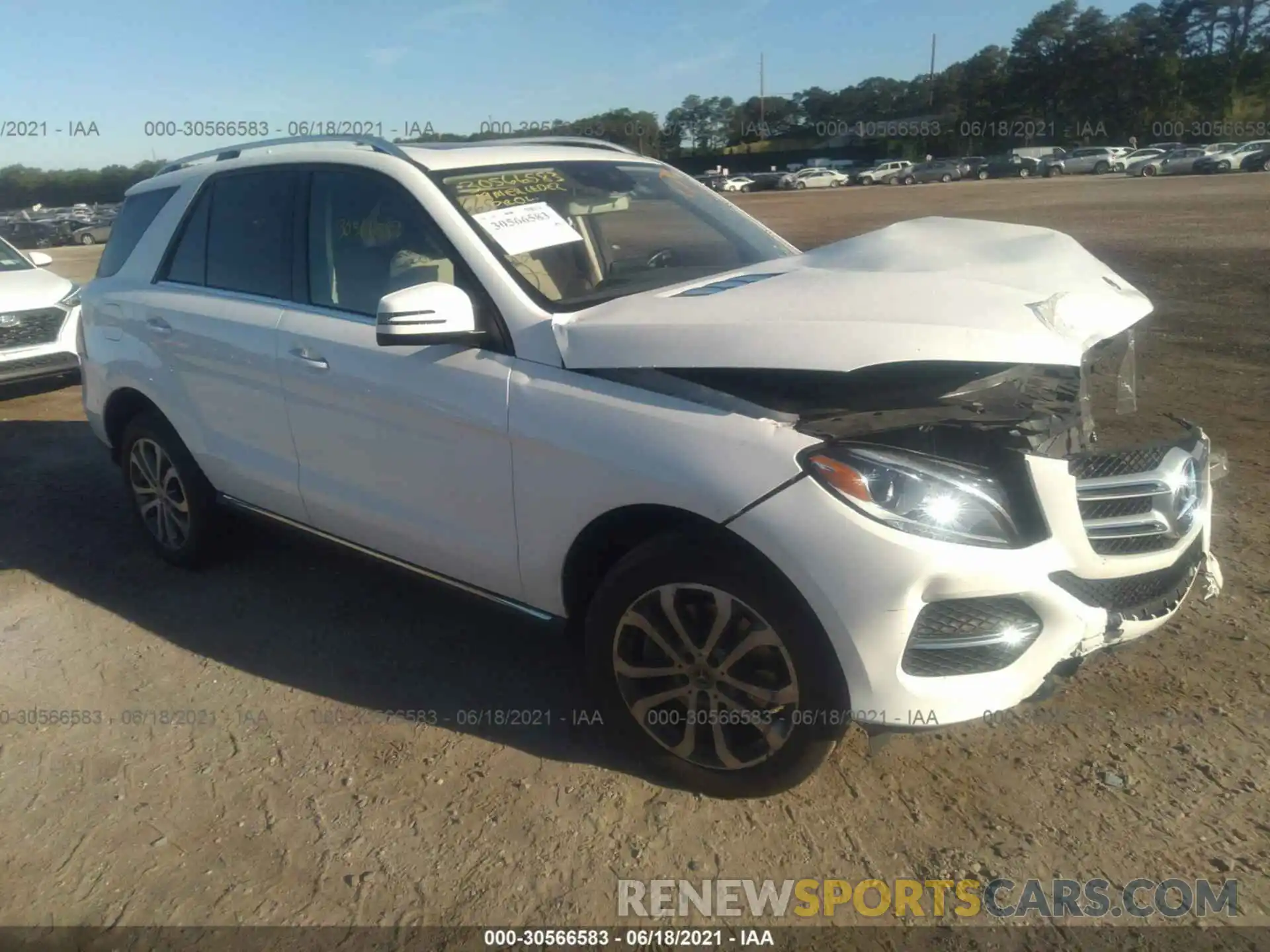 1 Photograph of a damaged car 4JGDA5GB4KB217203 MERCEDES-BENZ GLE 2019