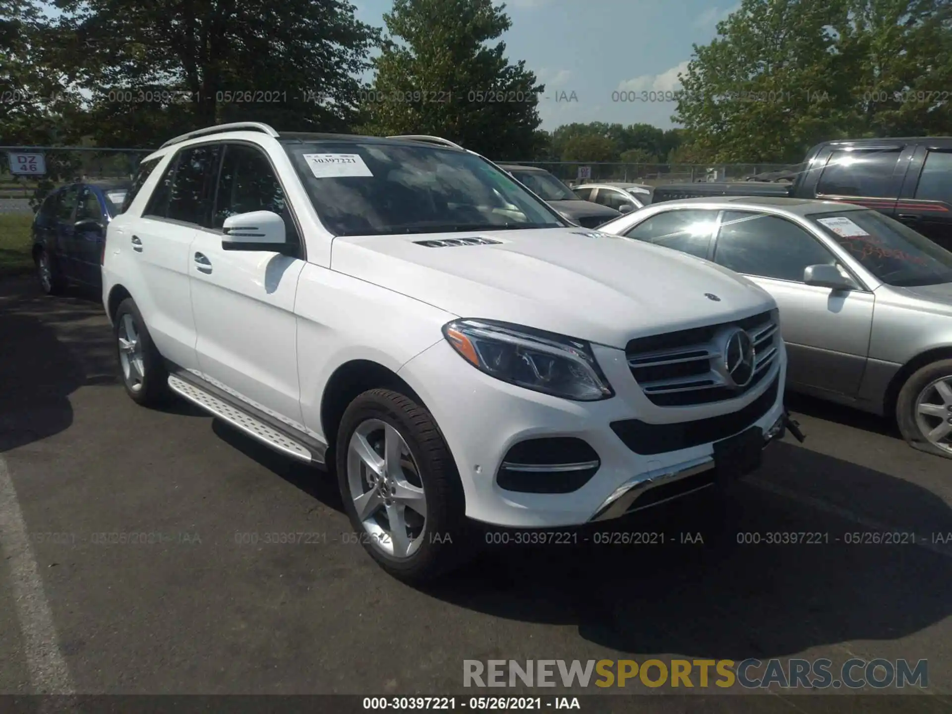 1 Photograph of a damaged car 4JGDA5GB5KB209725 MERCEDES-BENZ GLE 2019