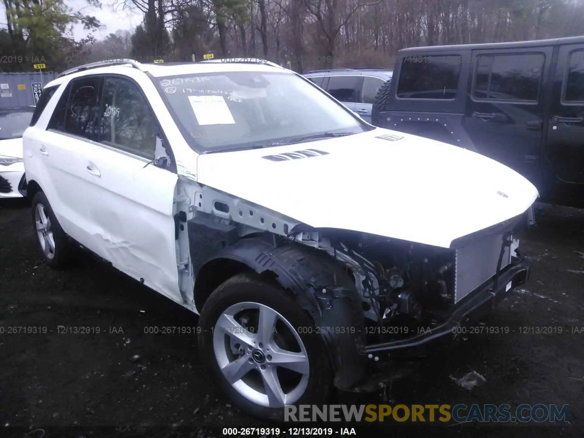 1 Photograph of a damaged car 4JGDA5GB5KB209871 MERCEDES-BENZ GLE 2019