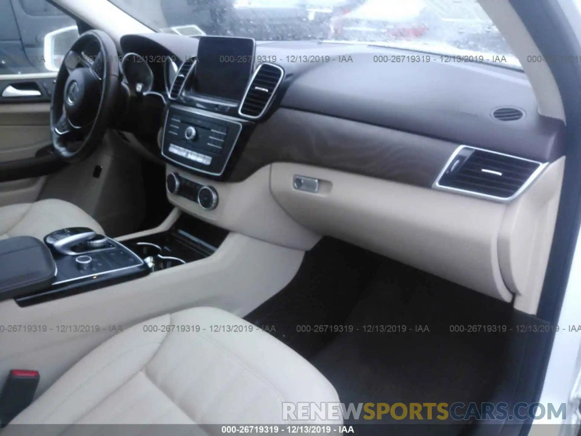 5 Photograph of a damaged car 4JGDA5GB5KB209871 MERCEDES-BENZ GLE 2019