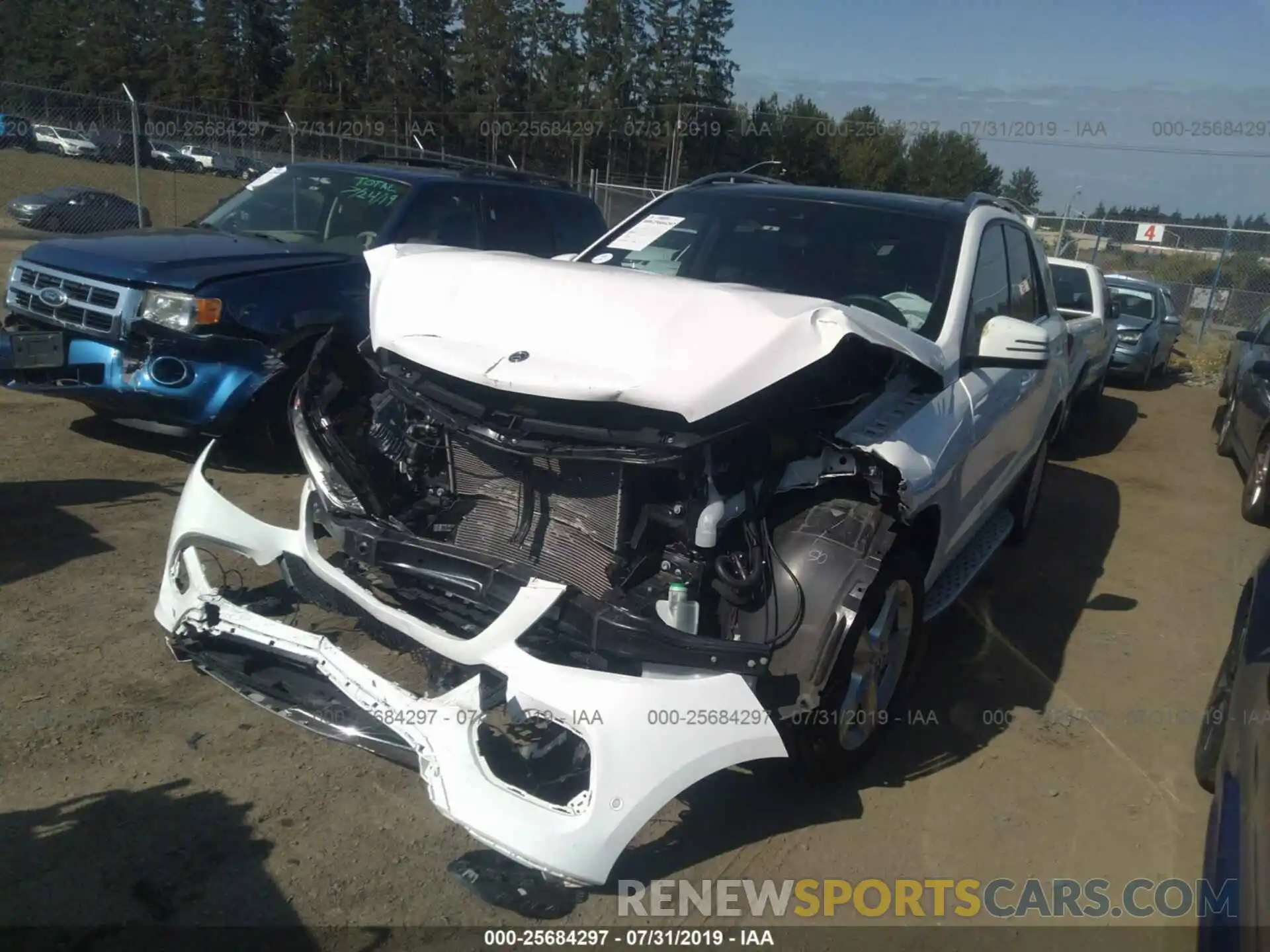 2 Photograph of a damaged car 4JGDA5GB5KB212429 MERCEDES-BENZ GLE 2019