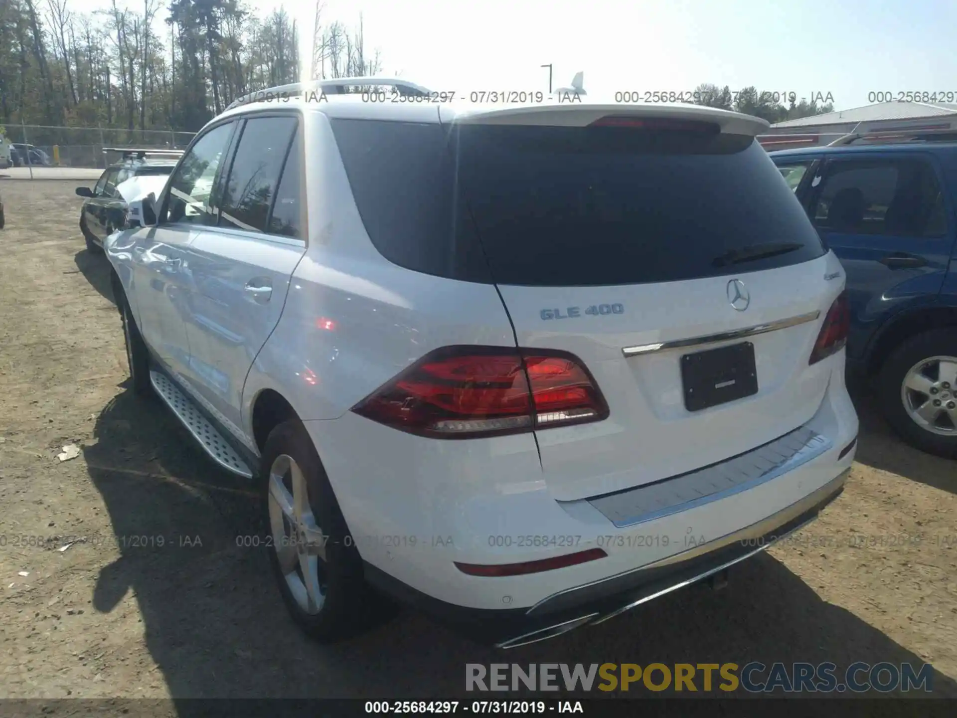 3 Photograph of a damaged car 4JGDA5GB5KB212429 MERCEDES-BENZ GLE 2019