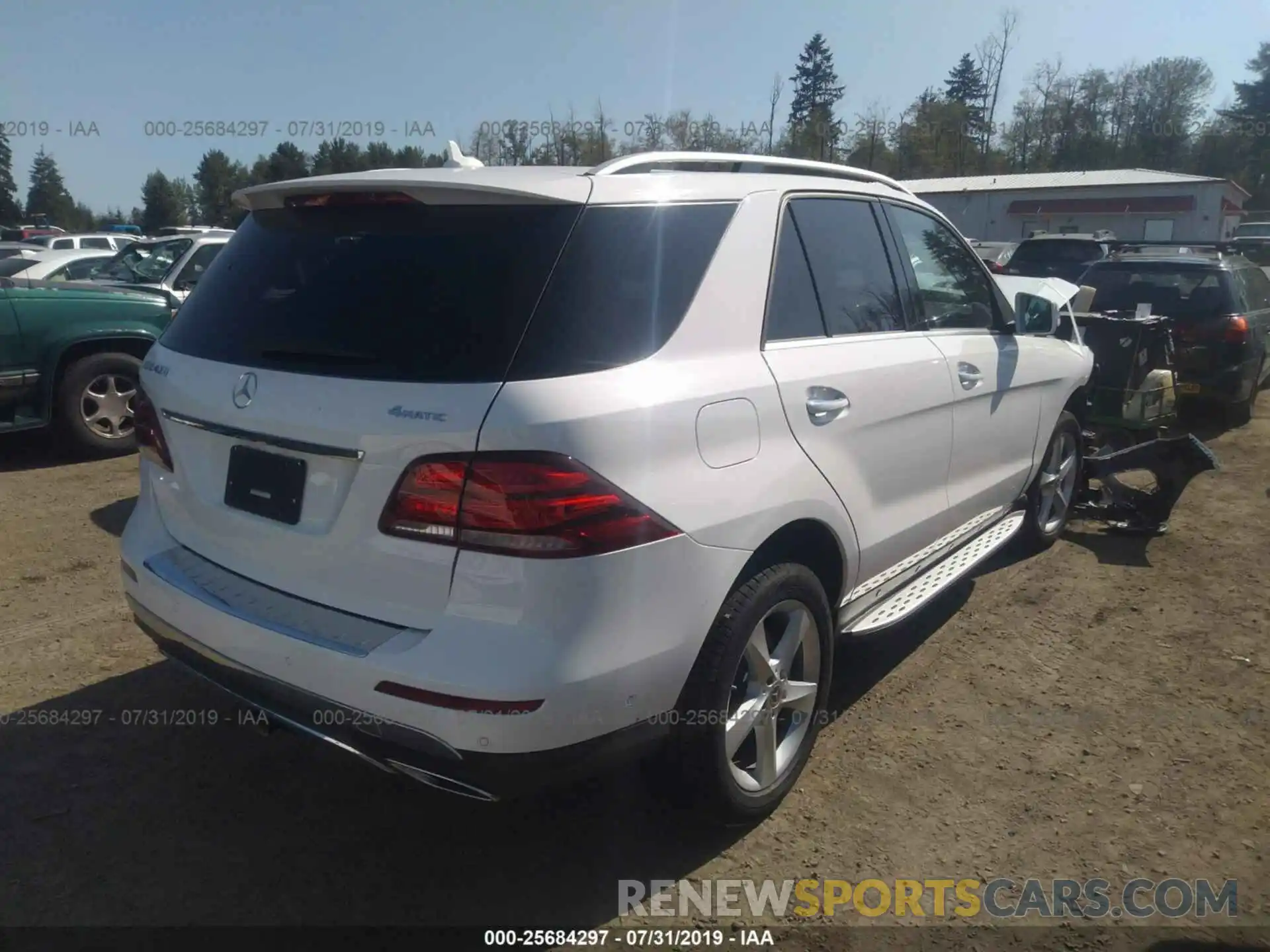 4 Photograph of a damaged car 4JGDA5GB5KB212429 MERCEDES-BENZ GLE 2019